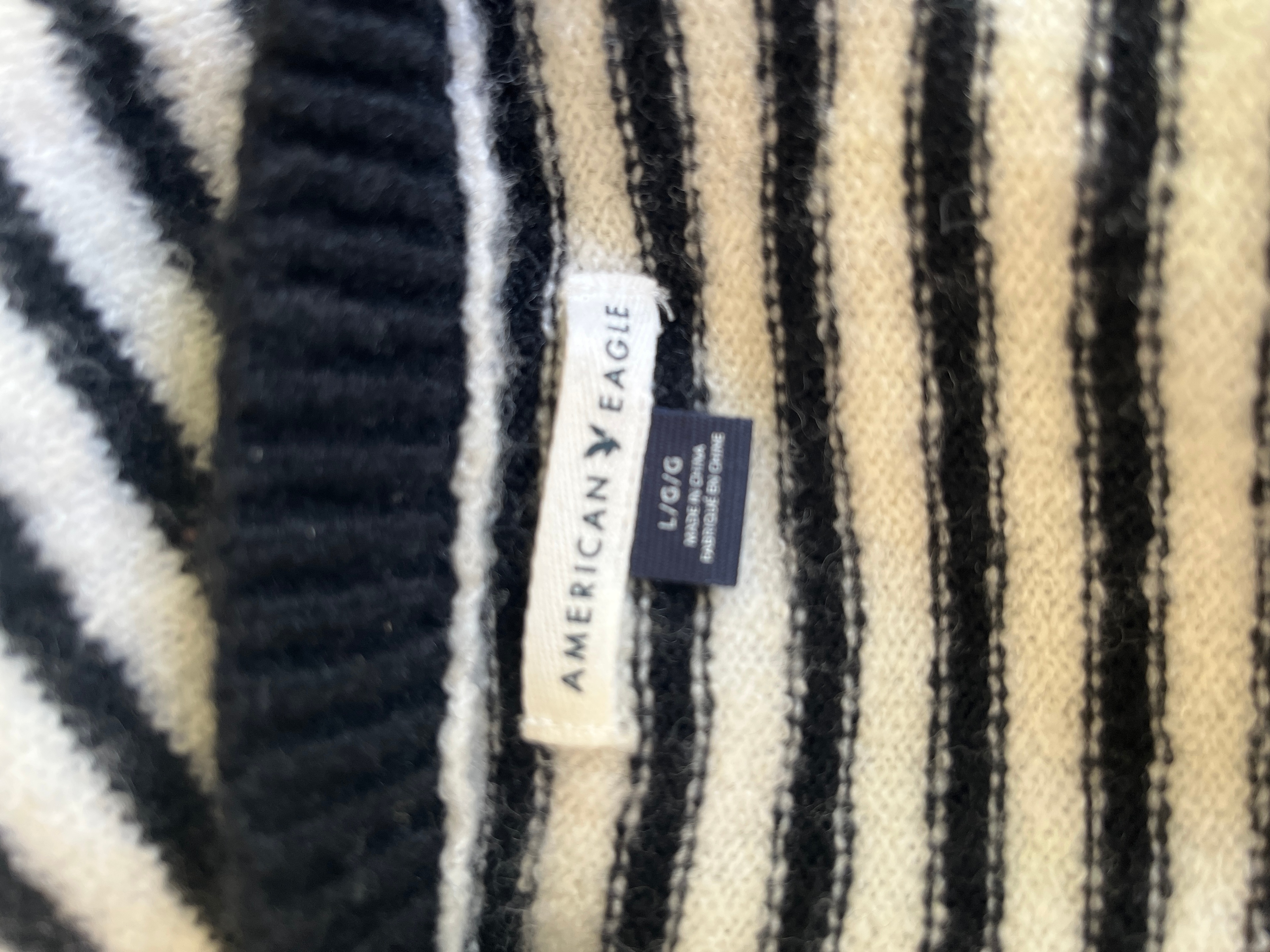 American Eagle Striped V-Neck Sweater L/G - photo 3