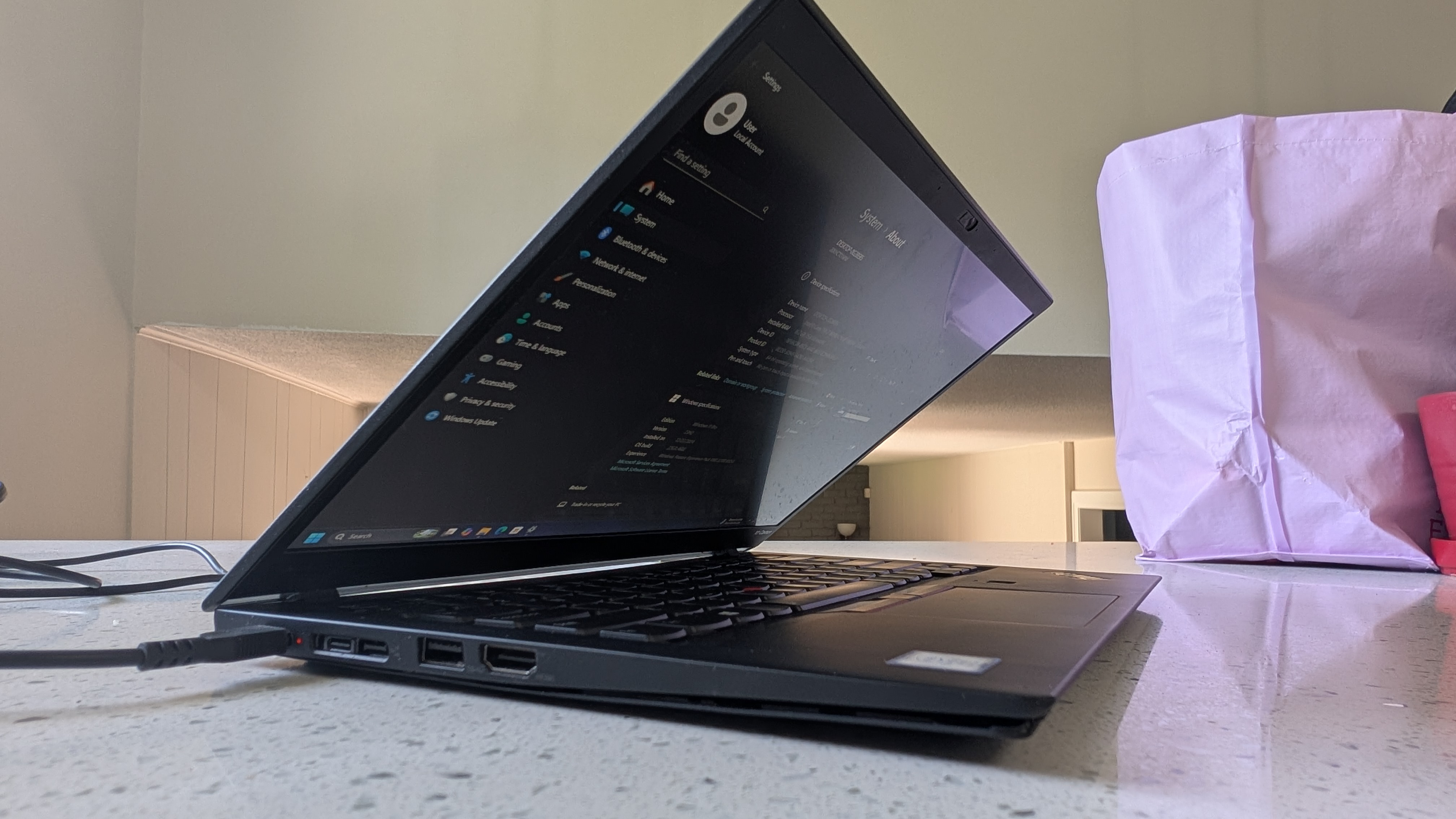 Lenovo X1 Carbon Laptop (ThinkPad) - Type 20KH - photo 4