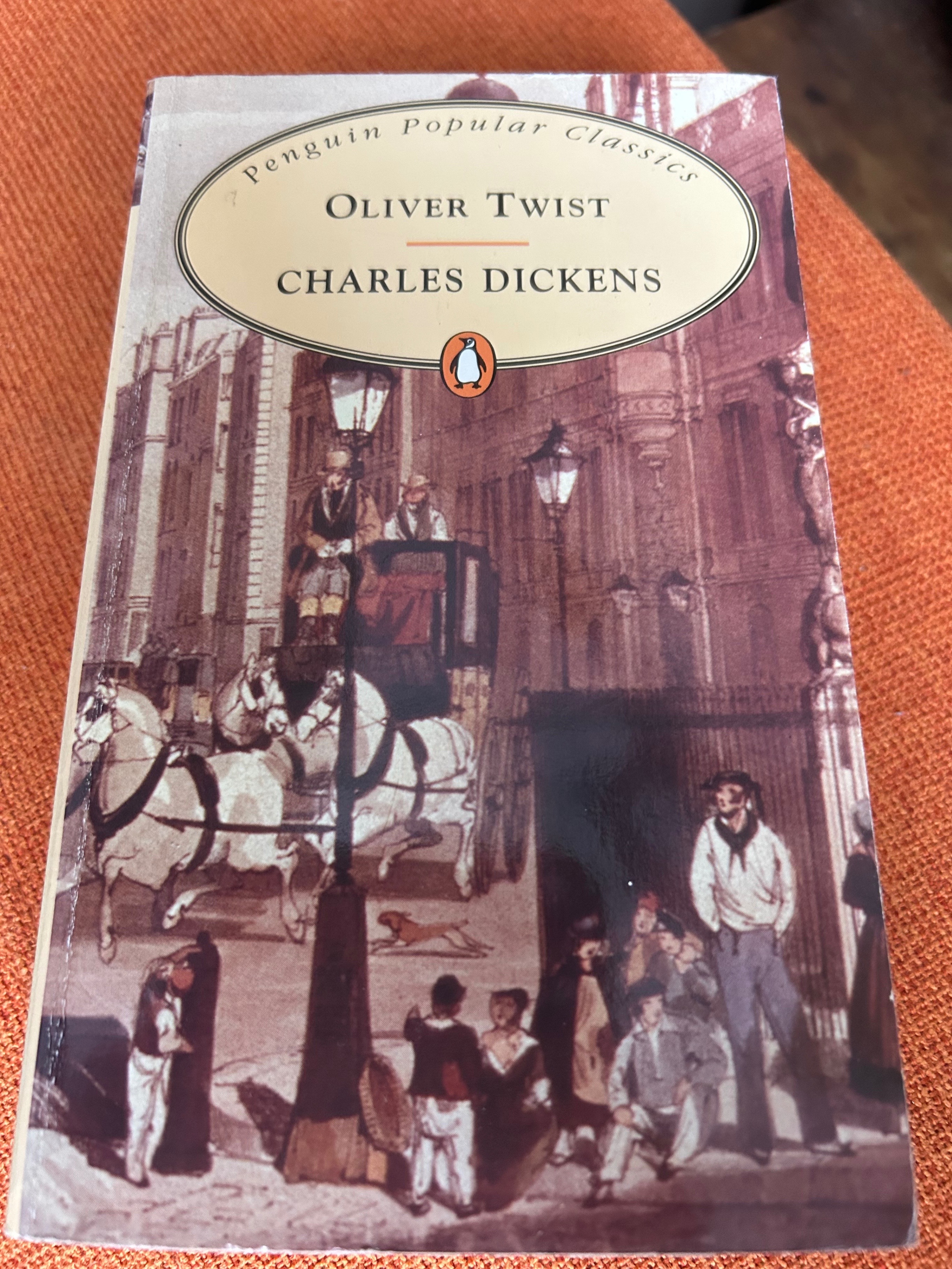 Oliver Twist - Charles Dickens