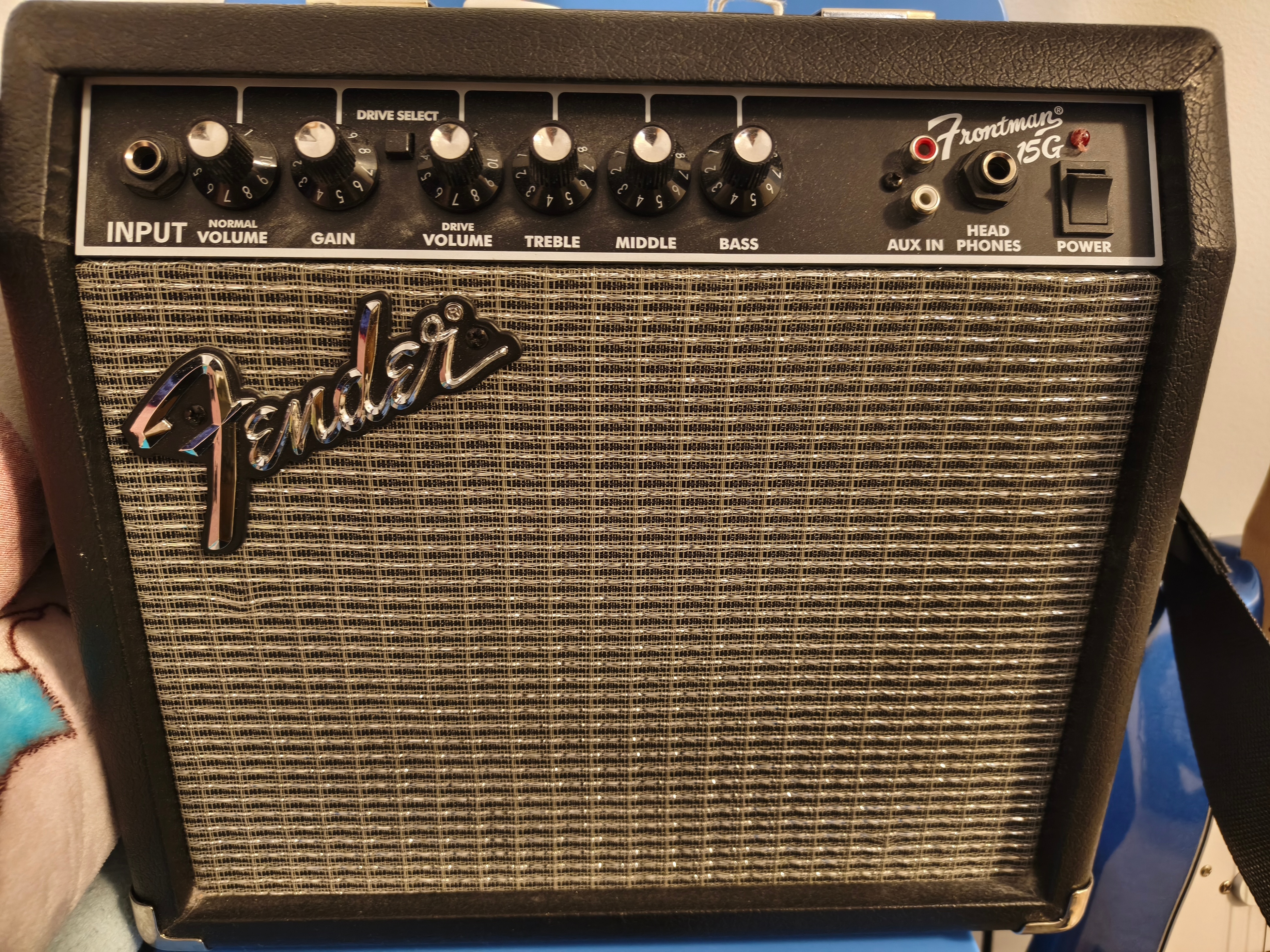 Fender Stratocaster Guitar and Amp kit - photo 3