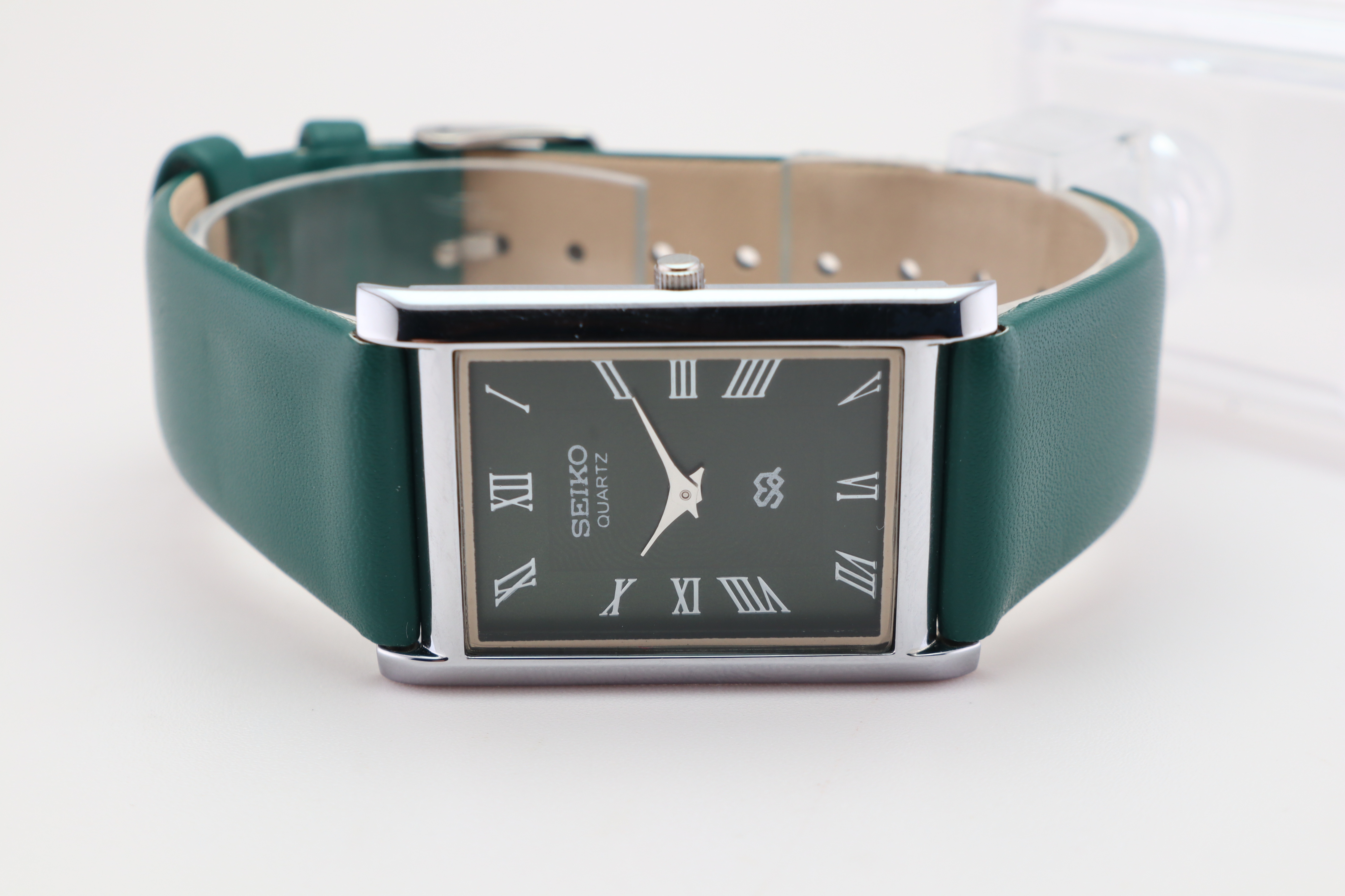 Refurbished Vintage Slim Tank Men’s Watch - photo 4