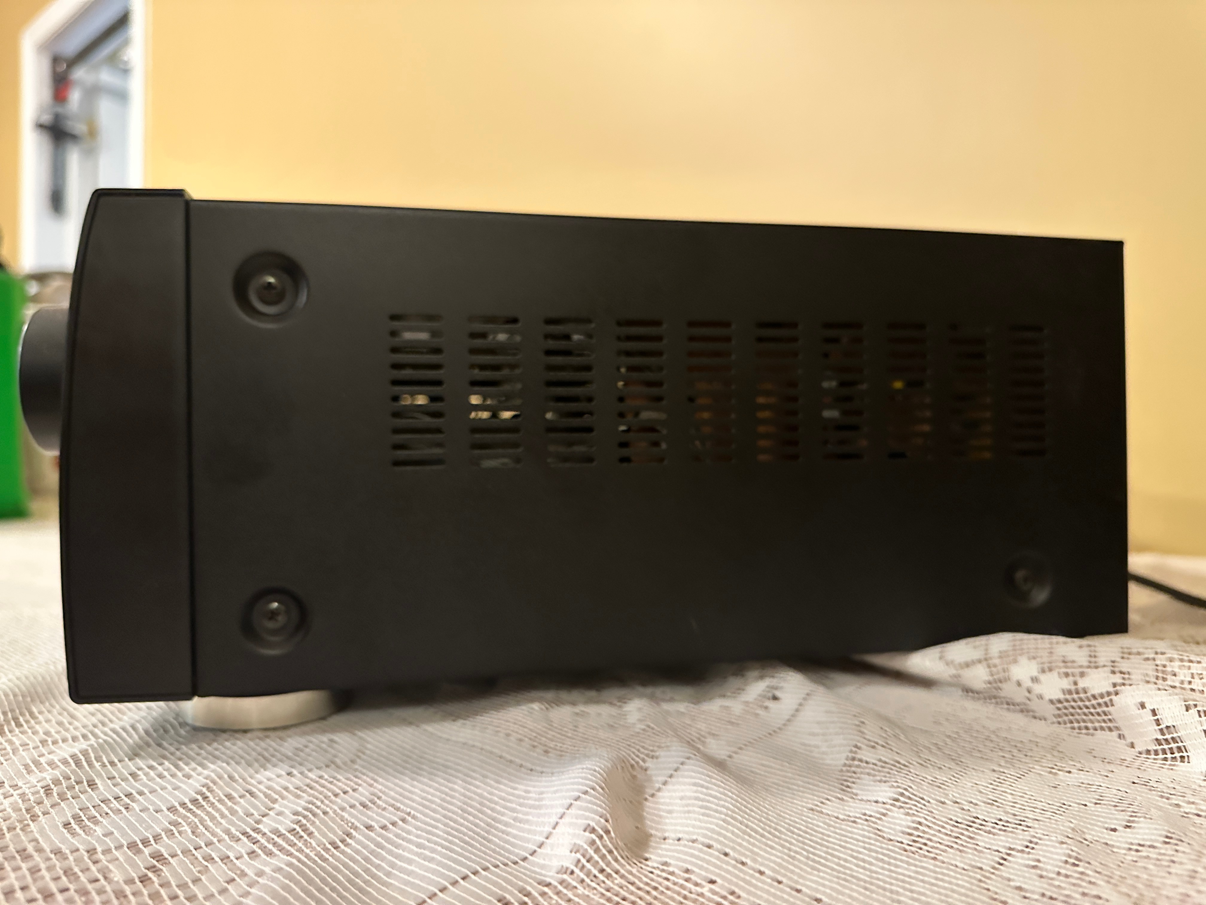 TEAC AG-D9100 Audio/Video Surround Receiver with Remote - photo 4