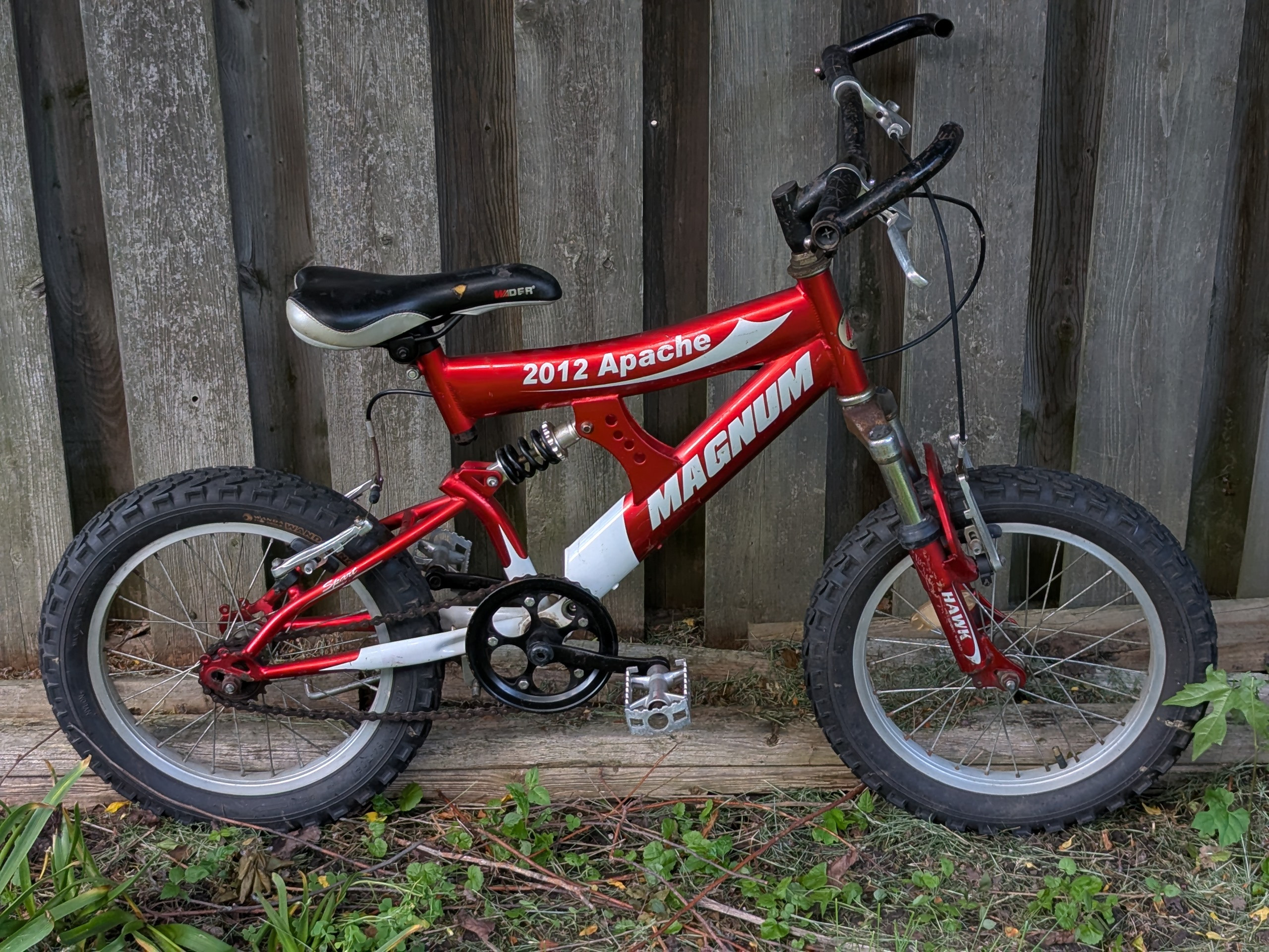 16" wheels, Kid's full suspension bike, Magnum Apache bike