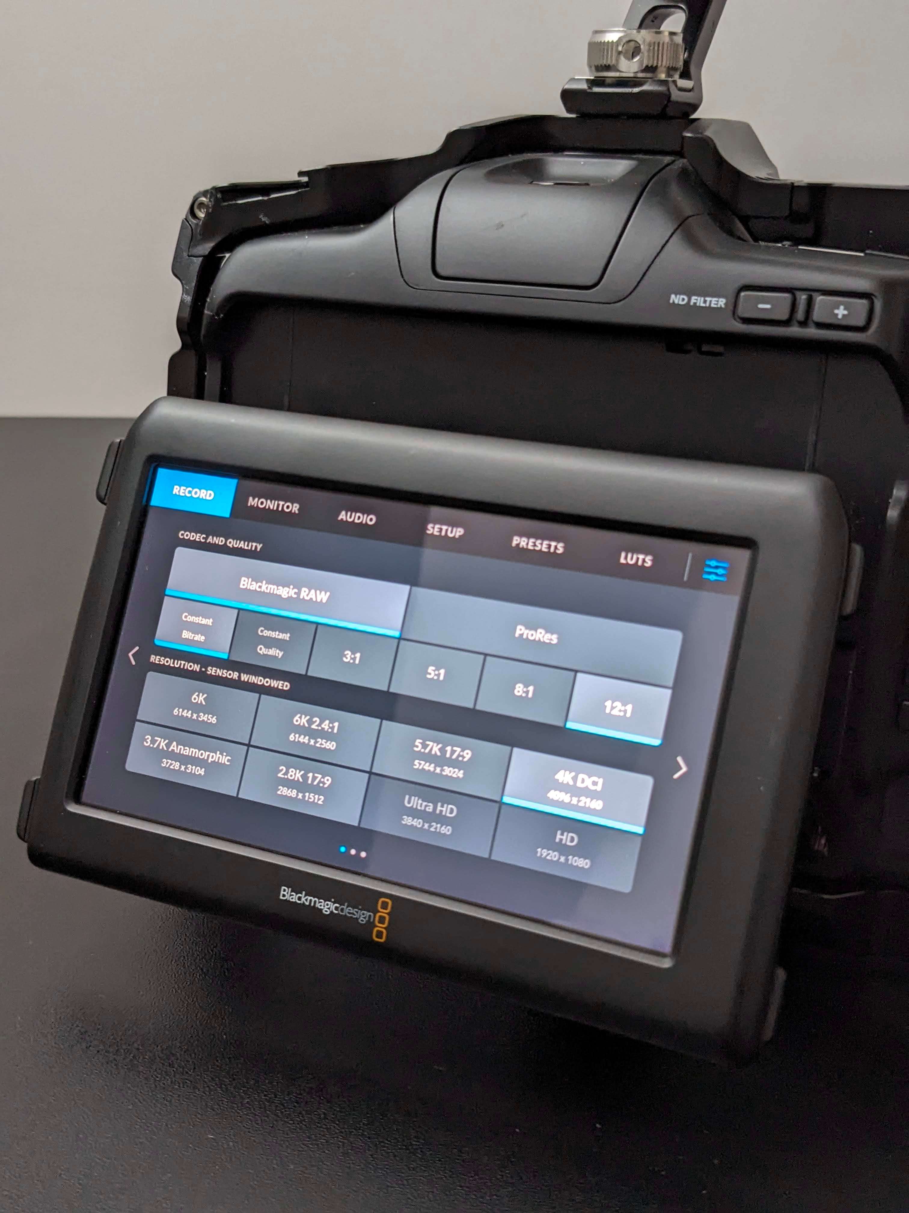 Blackmagic Pocket Cinema Camera 6K Pro - photo 5
