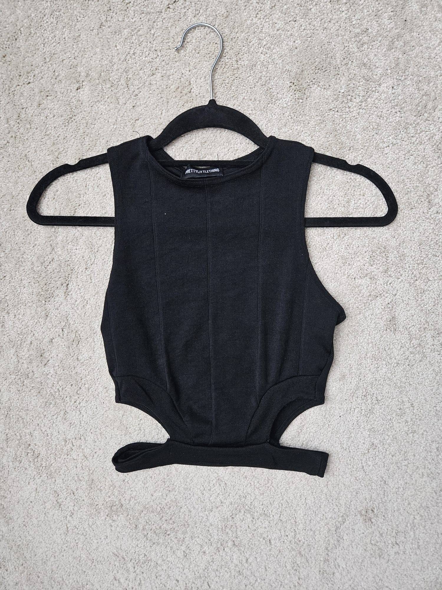 PrettyLittleThing Black Ribbed Cutout Crop Top