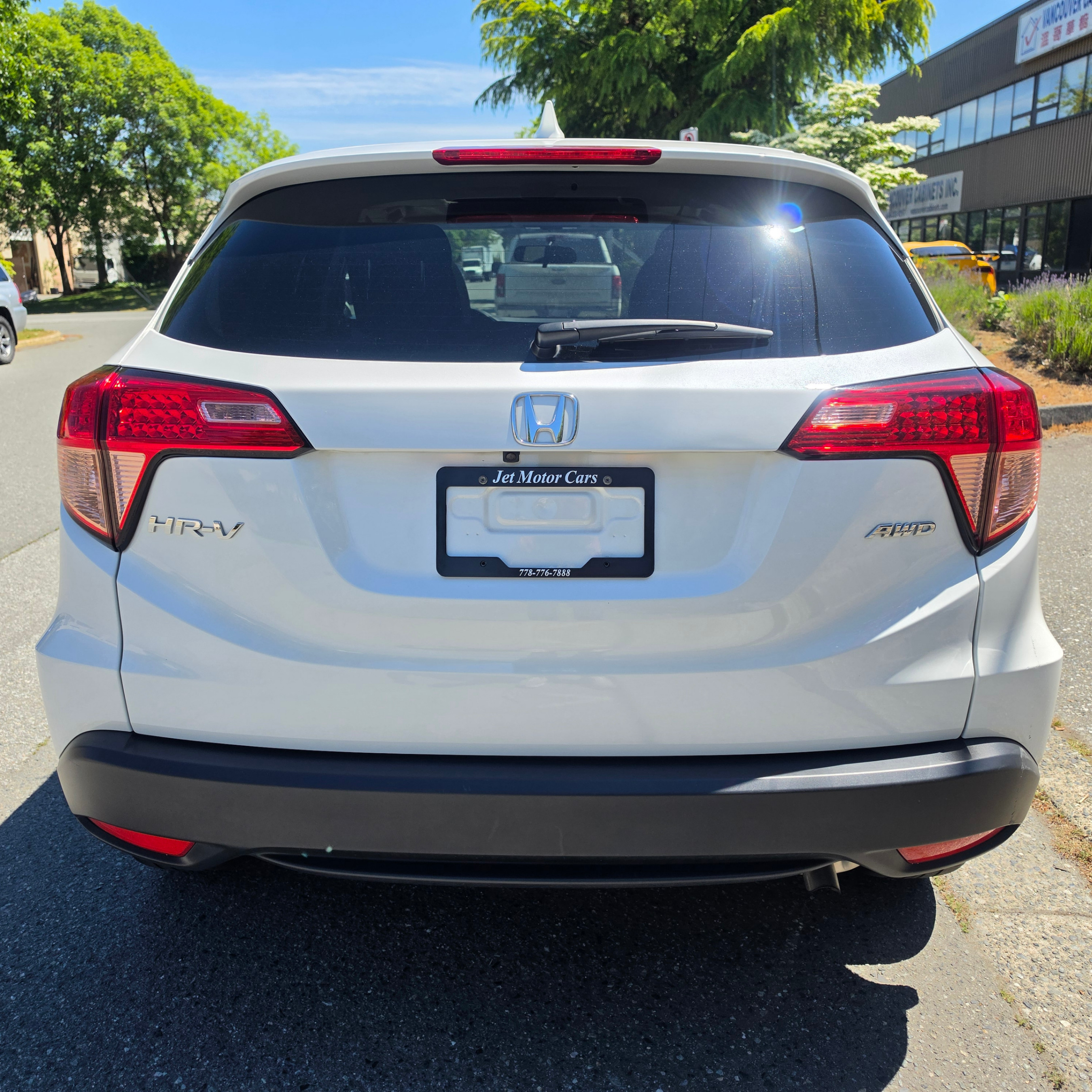 2018 Honda HRV/HR-V EX AWD Local BC Car No Accident 74,000 KM - photo 2