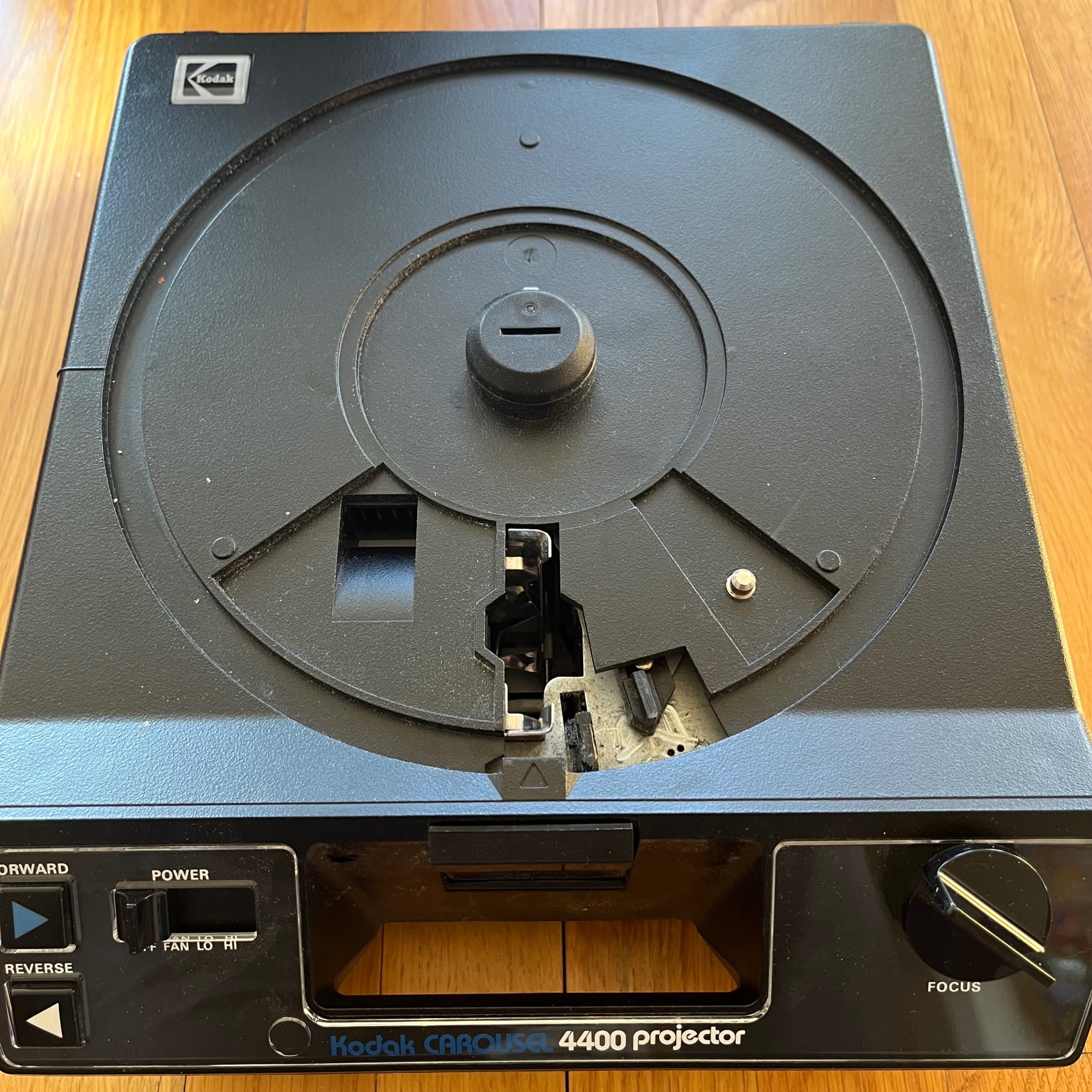 Kodak Carousel 4400 Slide Projector Bundle - photo 2