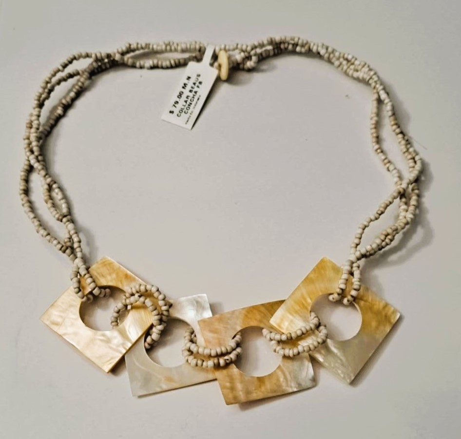 RARE Vintage Genuine Mother of Pearl Statement Necklace - photo 2
