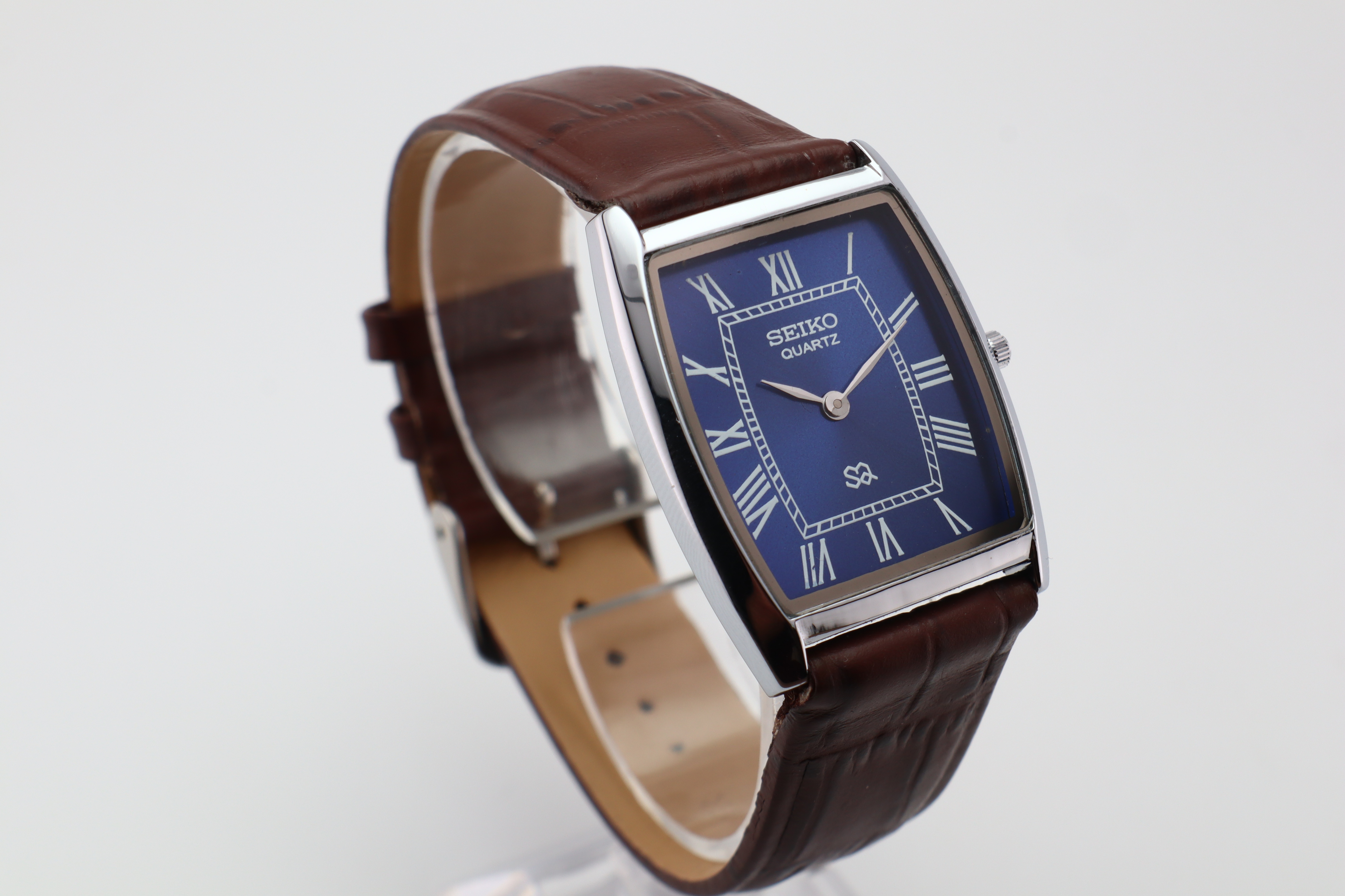Refurbished Vintage Barrel Tank Men’s Watch