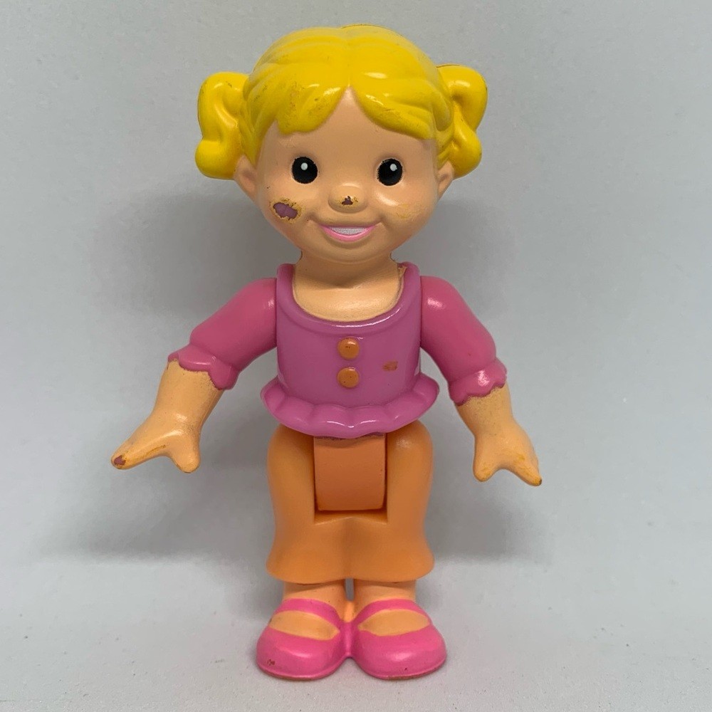 Fisher Price Loving Family MY FIRST DOLLHOUSE 2005 Blonde Girl S