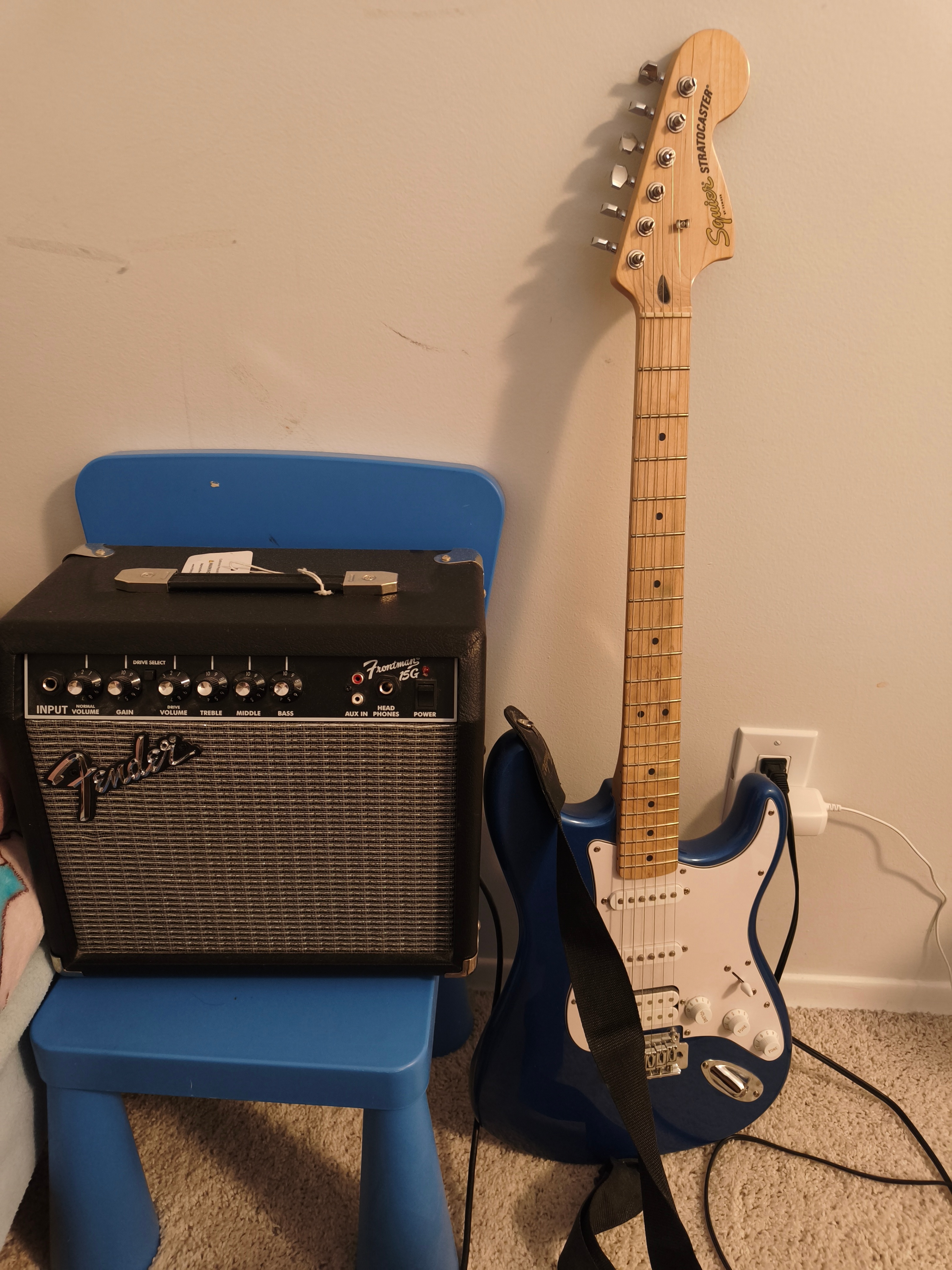 Fender Stratocaster Guitar and Amp kit
