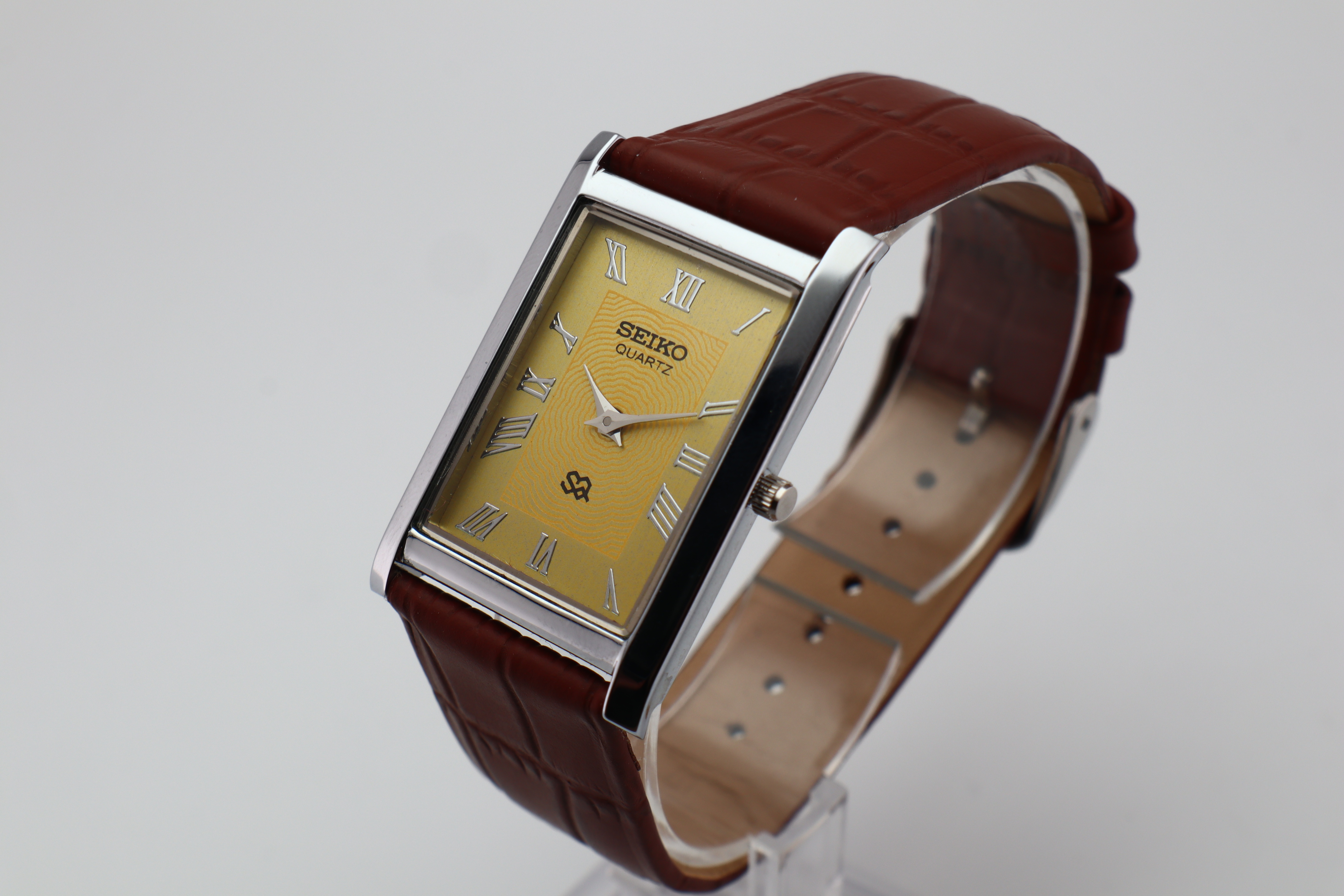 Refurbished Vintage Slim Tank Men’s Watch - photo 3