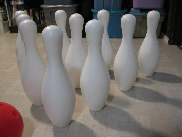 Kids Large 10 Pin Bowling Set, LIKE NEW - photo 4