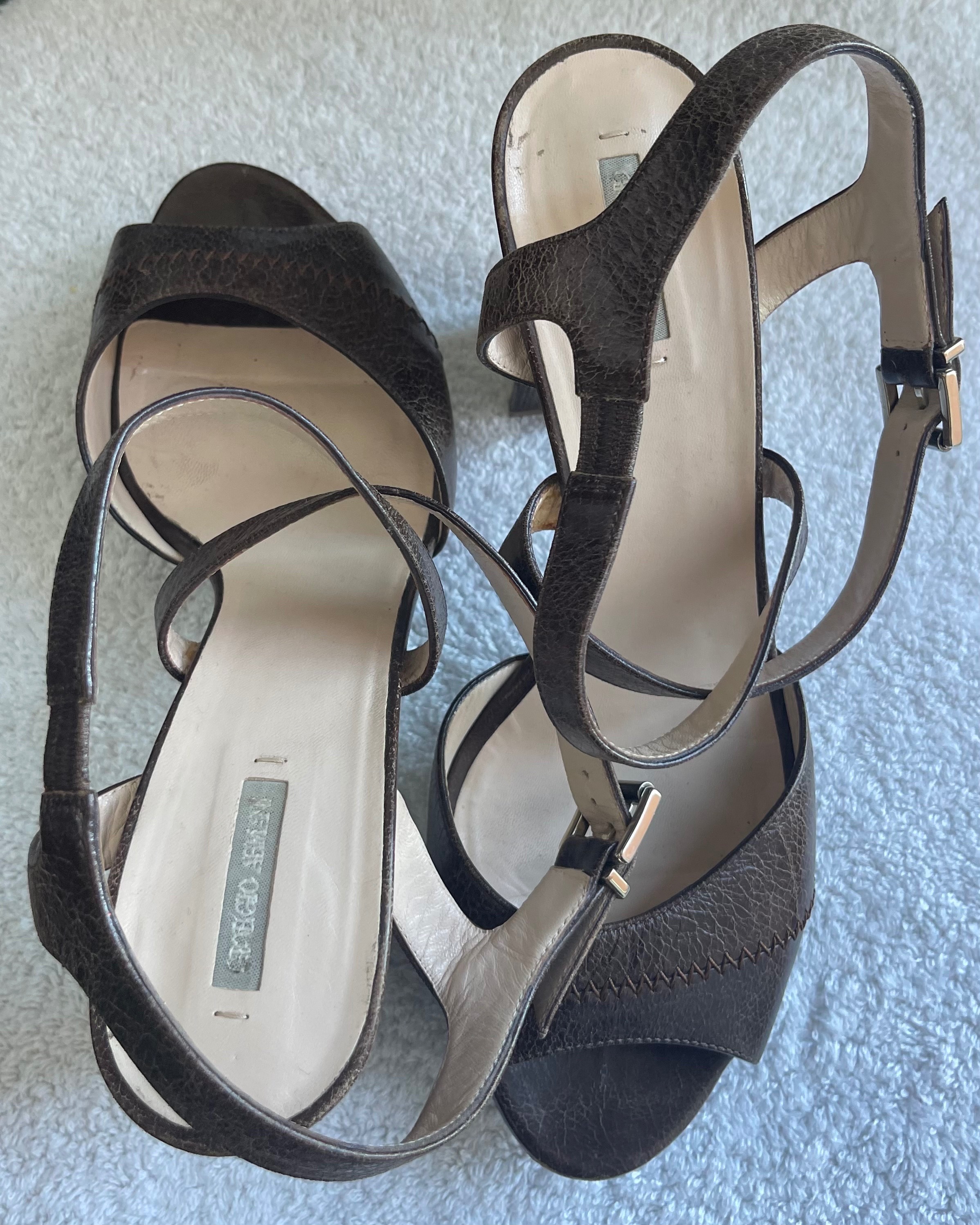 Authentic Giorgio Armani Brown Leather Block Heels (Size 39.5) - photo 2