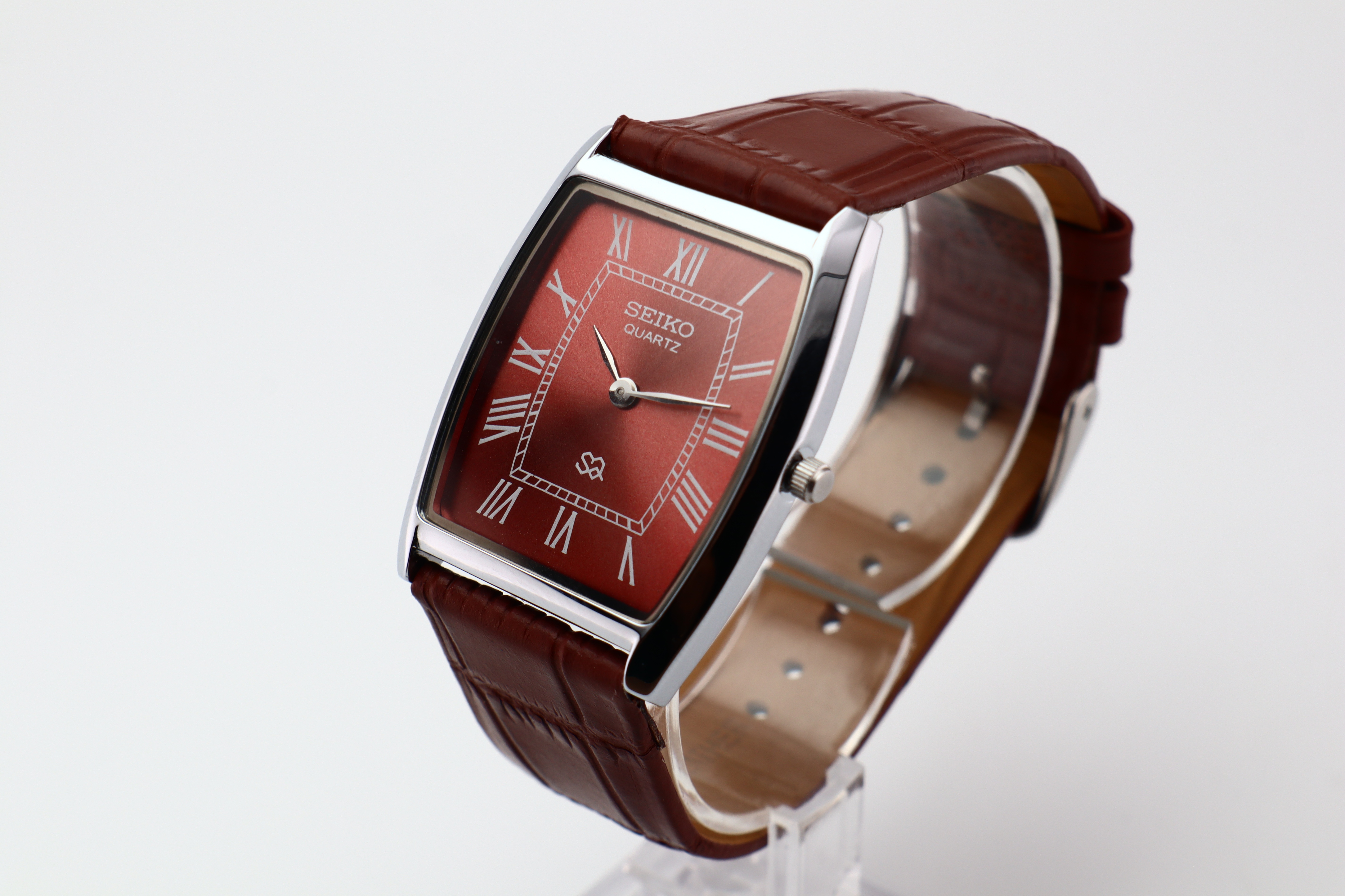 Refurbished Vintage Barrel Tank Men’s Watch - photo 3