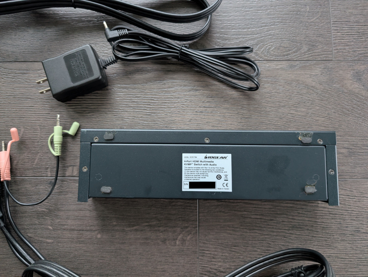 IOGear GCS1794 4-Port HDMI KVM switch with audio - photo 2