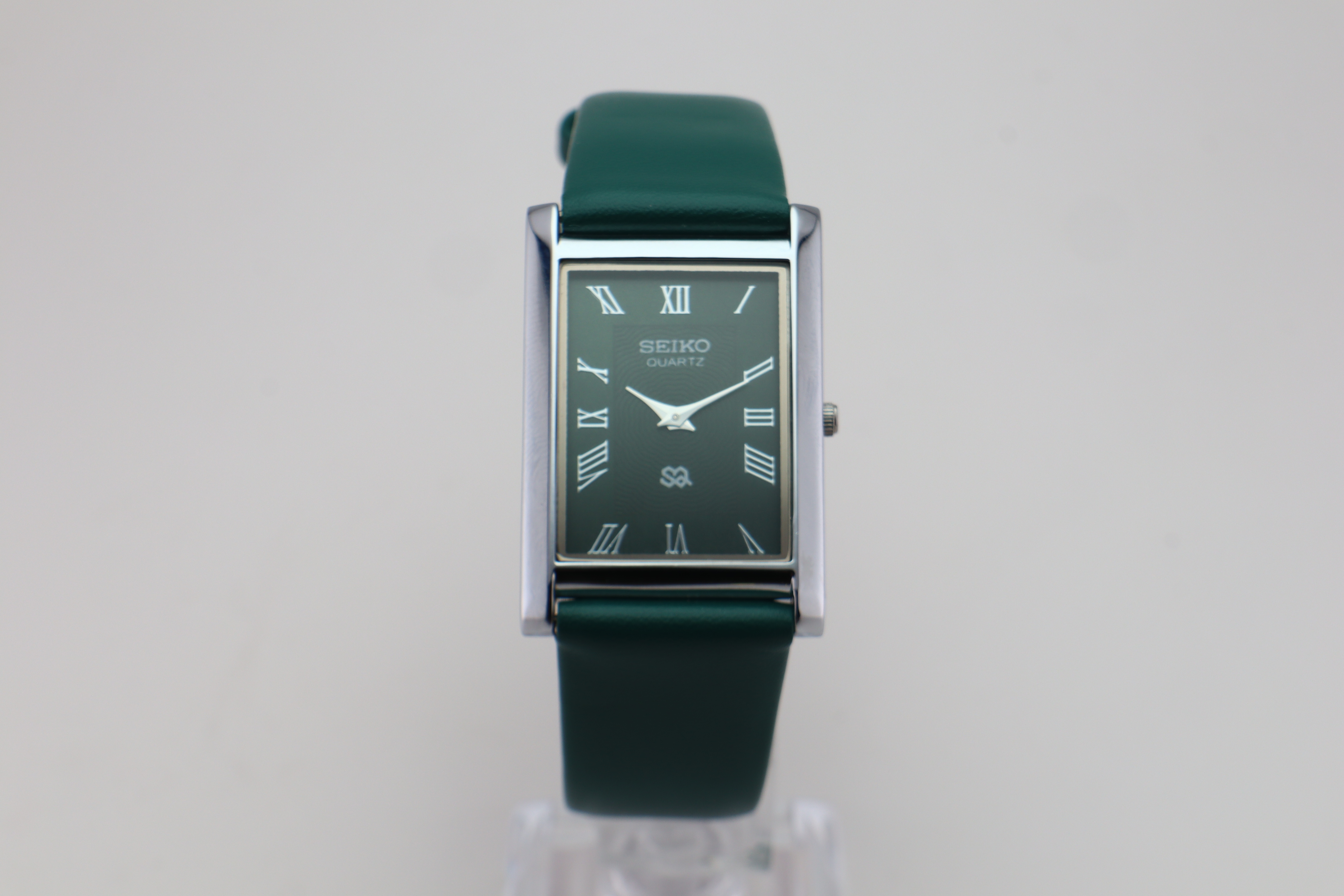 Refurbished Vintage Slim Tank Men’s Watch - photo 2