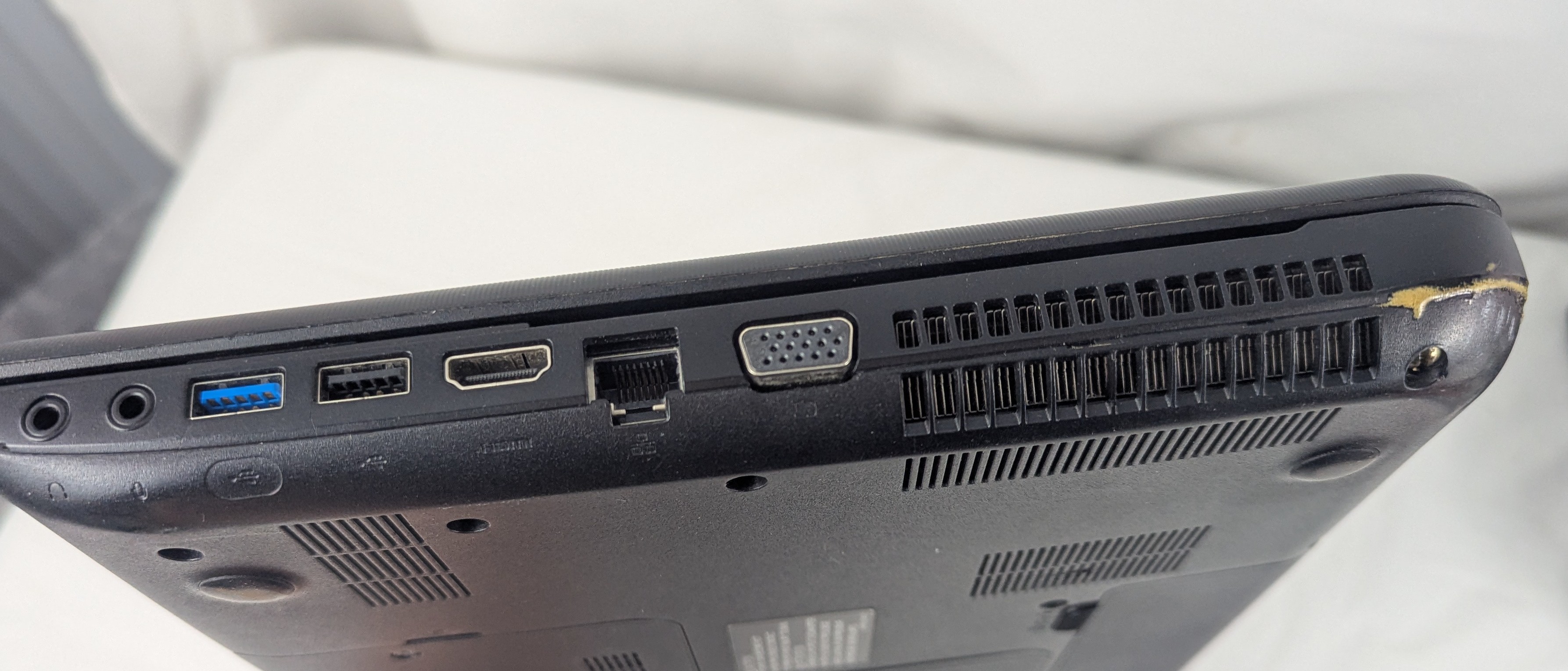 PARTS/REPAIR Toshiba Satellite C50-A Windows 8 Untested Laptop - photo 5