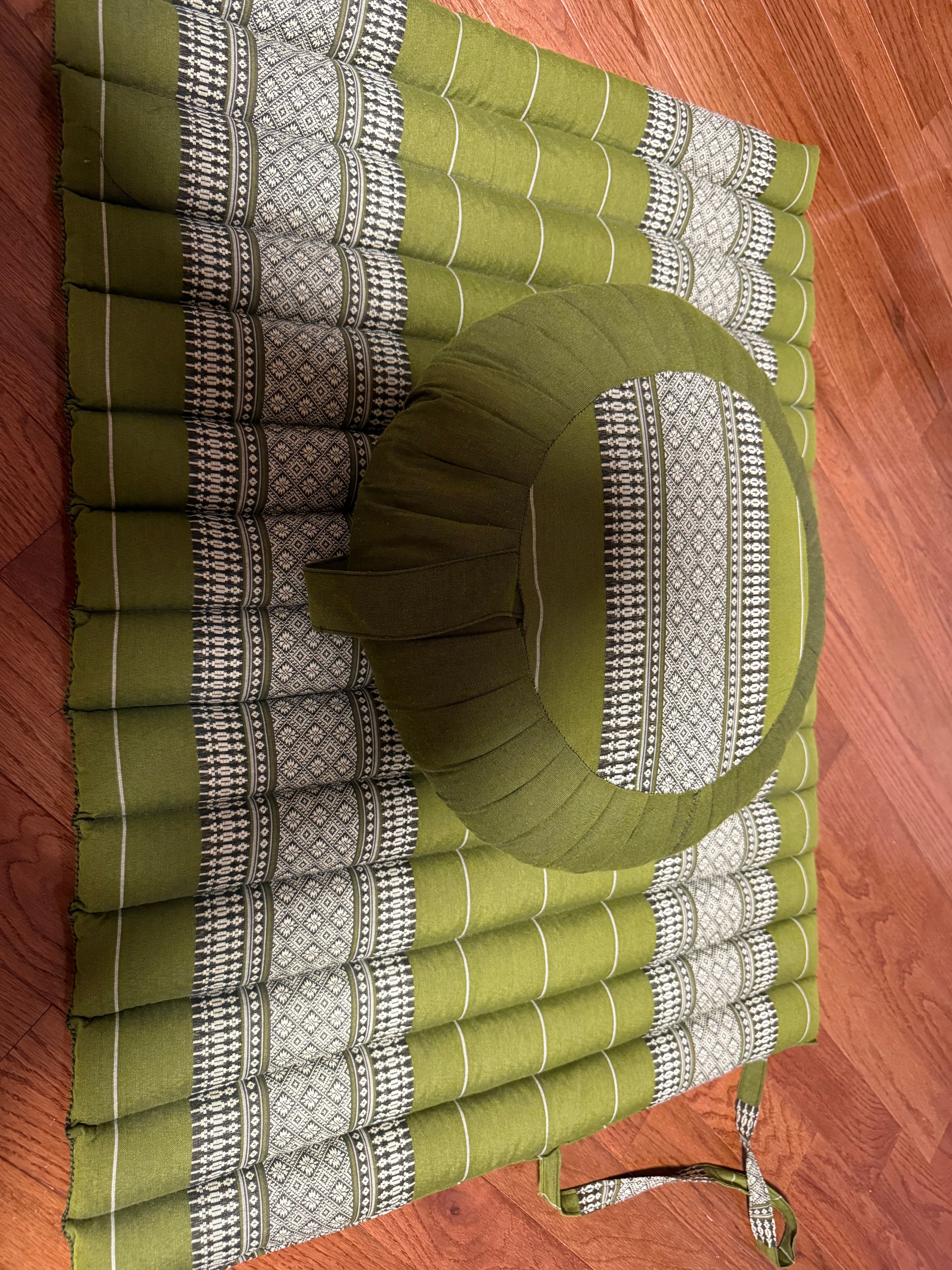 Traditional Thai Massage Mat and Meditation Cushion Set Green - photo 3