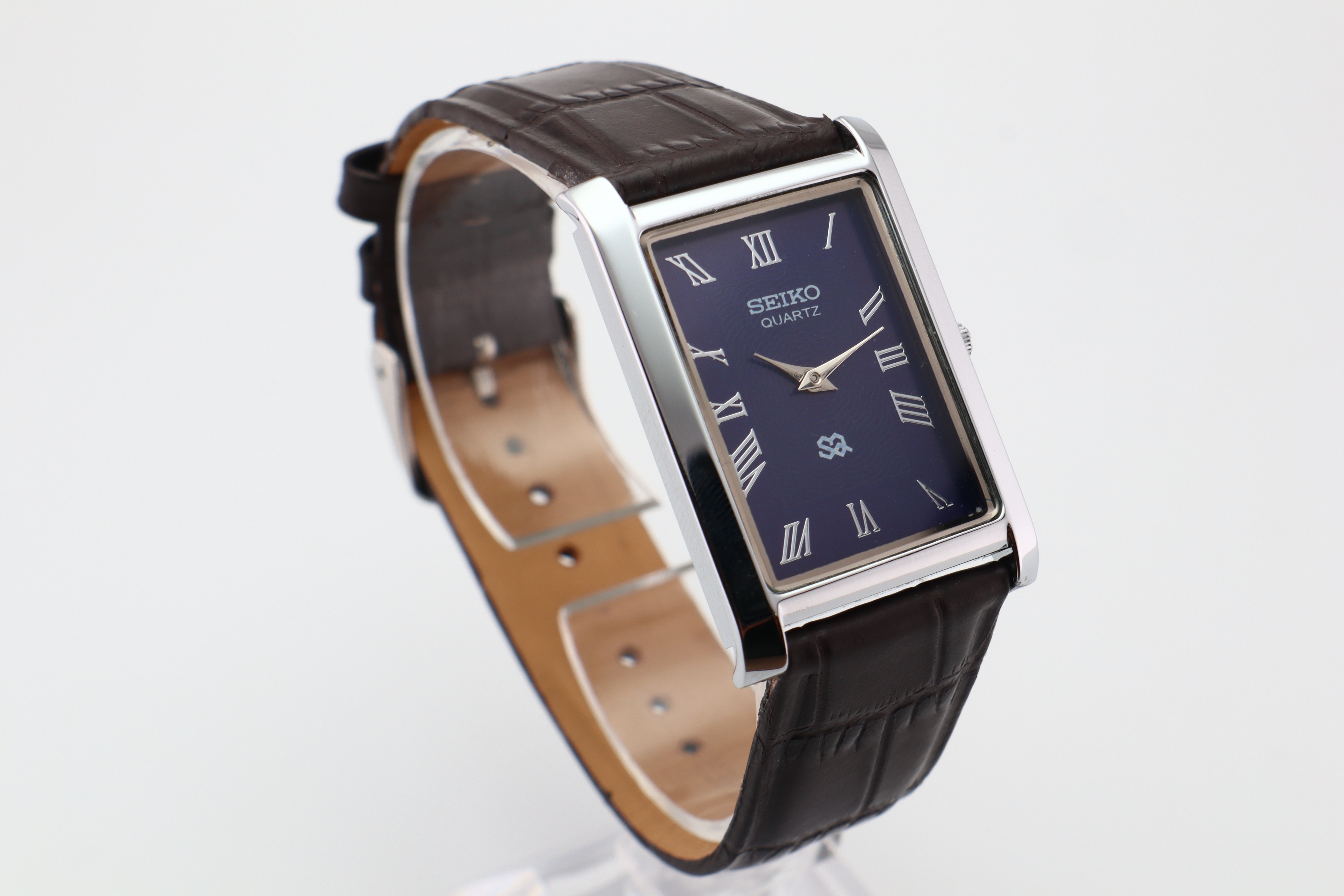 Refurbished Vintage Slim Tank Men’s Watch