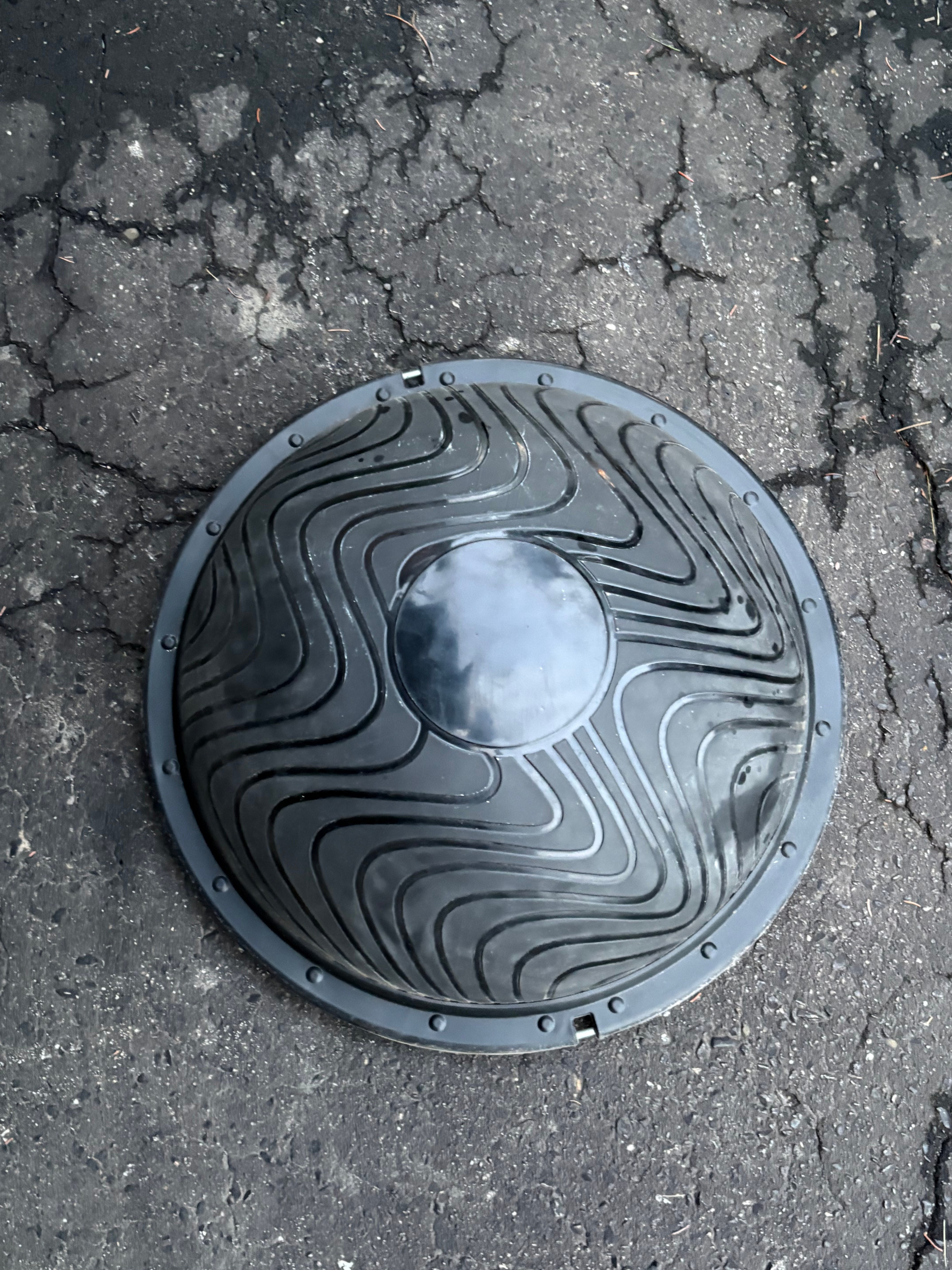 Balance Trainer / BOSU Ball Style Trainer - $40 - photo 3