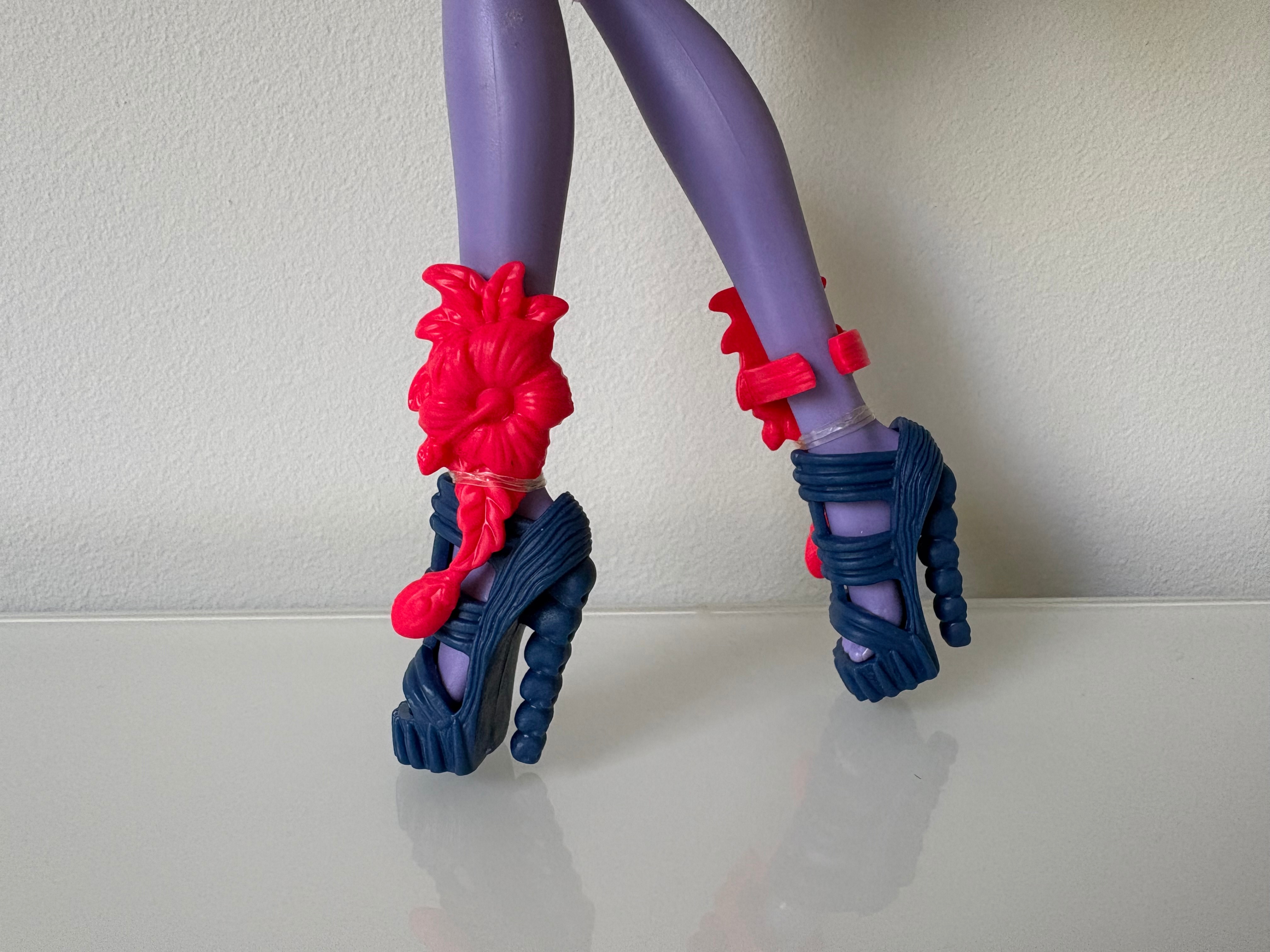 Monster High Jane Boolittle Gloom and Bloom - Currently Reserved - photo 5