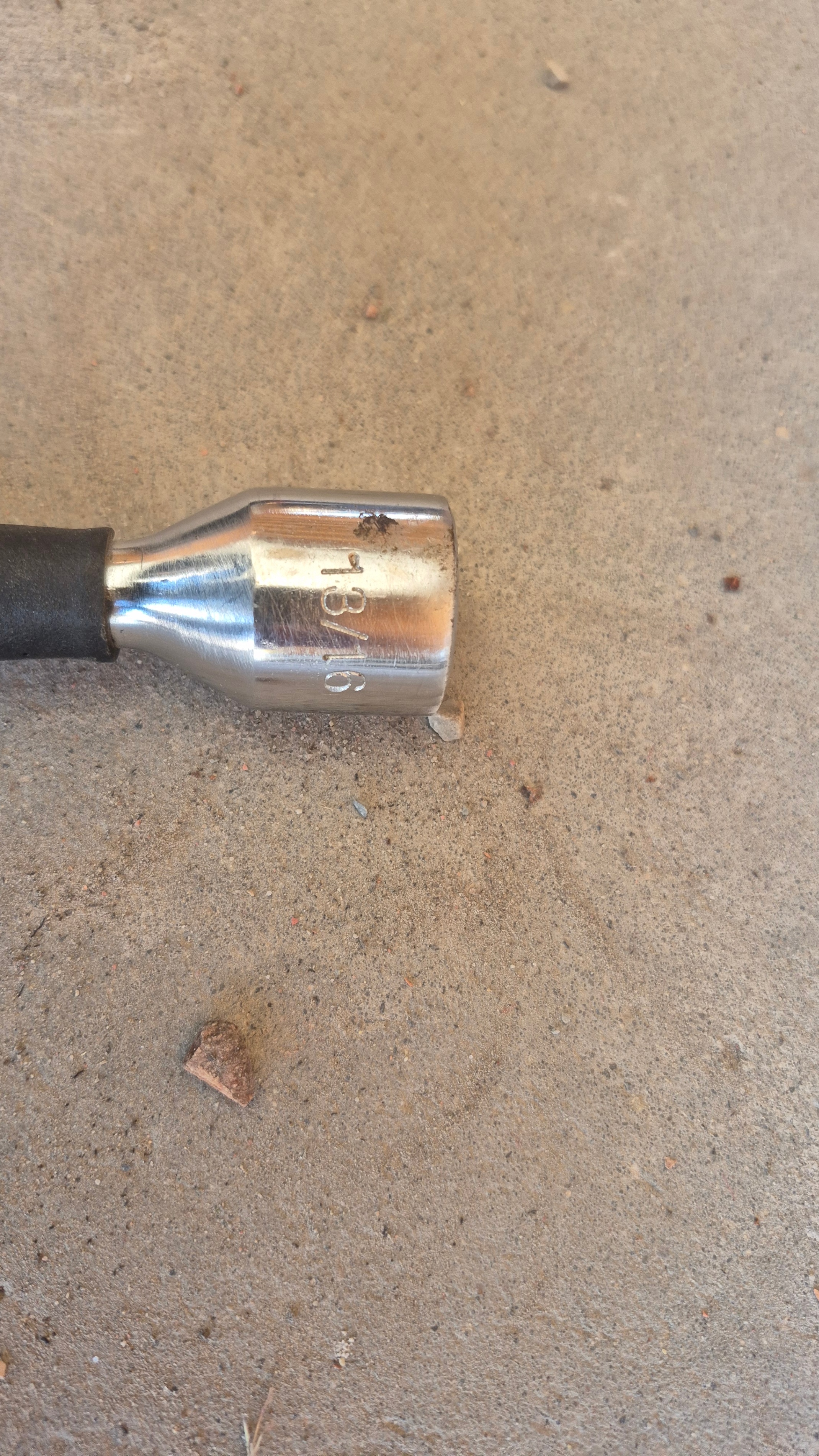 4-Way Lug Wrench with 11/16, 13/16, 7/8, and 3/4" sockets - photo 3