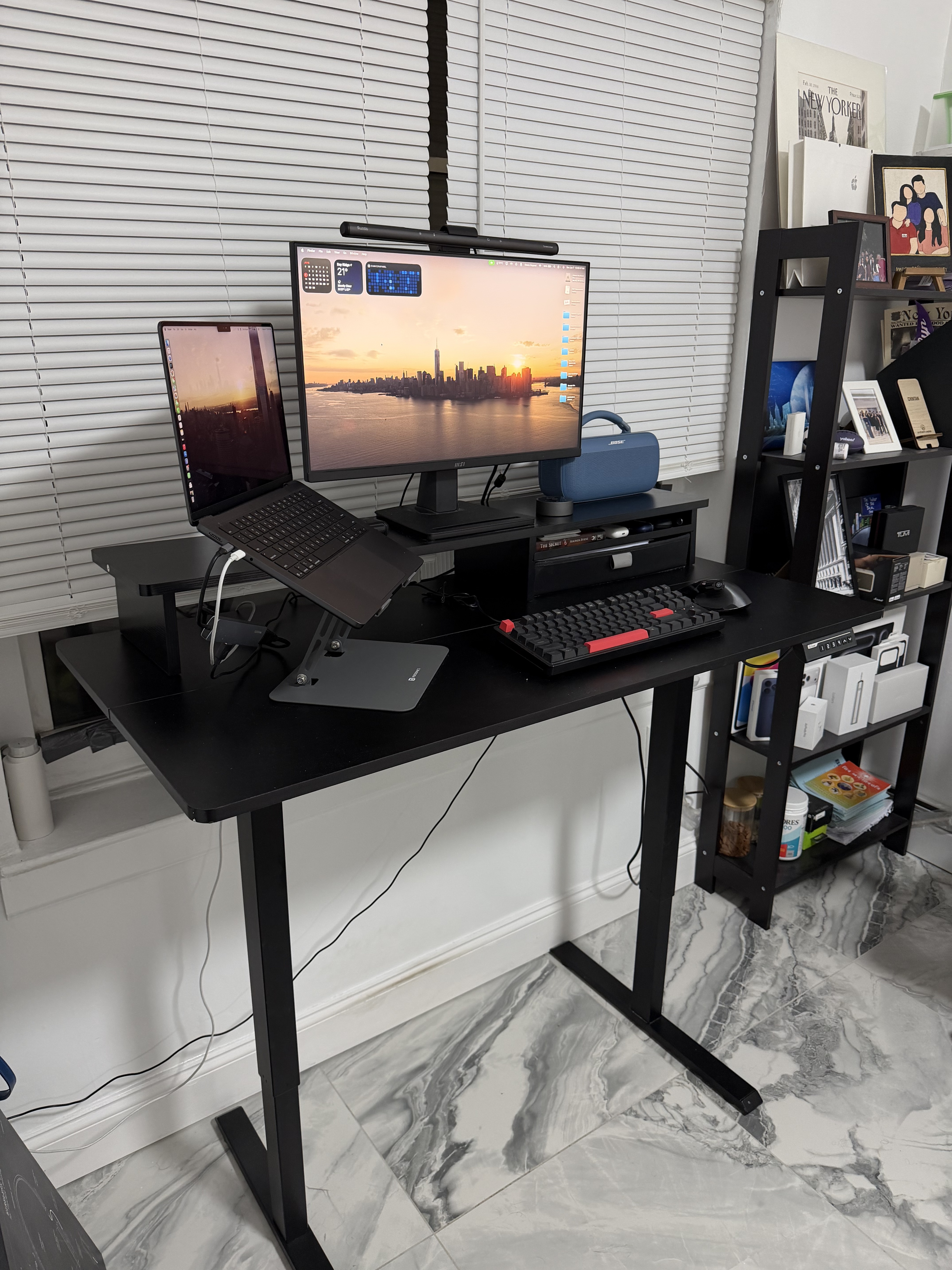 MSI 24 INCH MONITOR