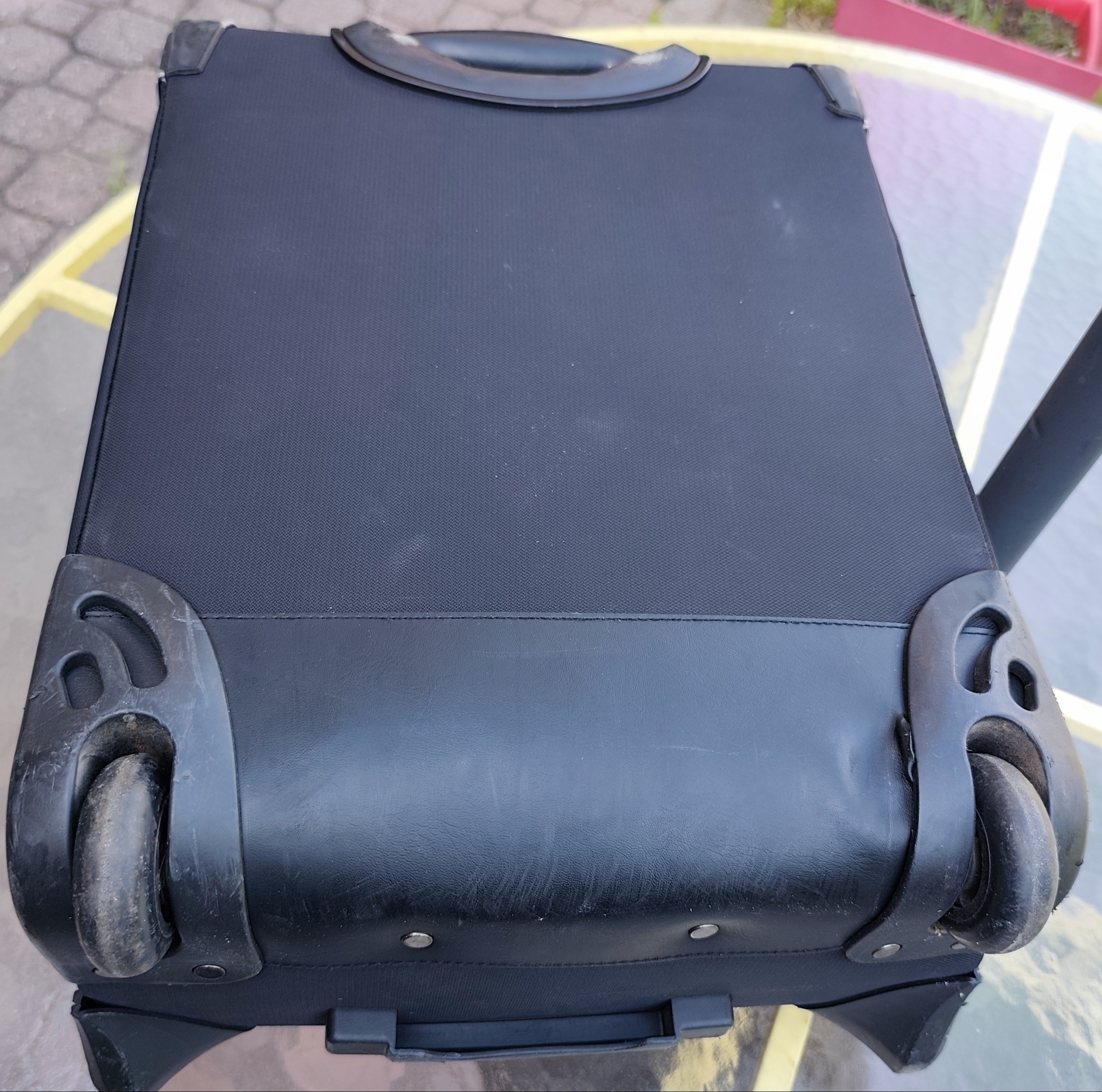 Delsey carry on luggage with telescopic pull handle - photo 5