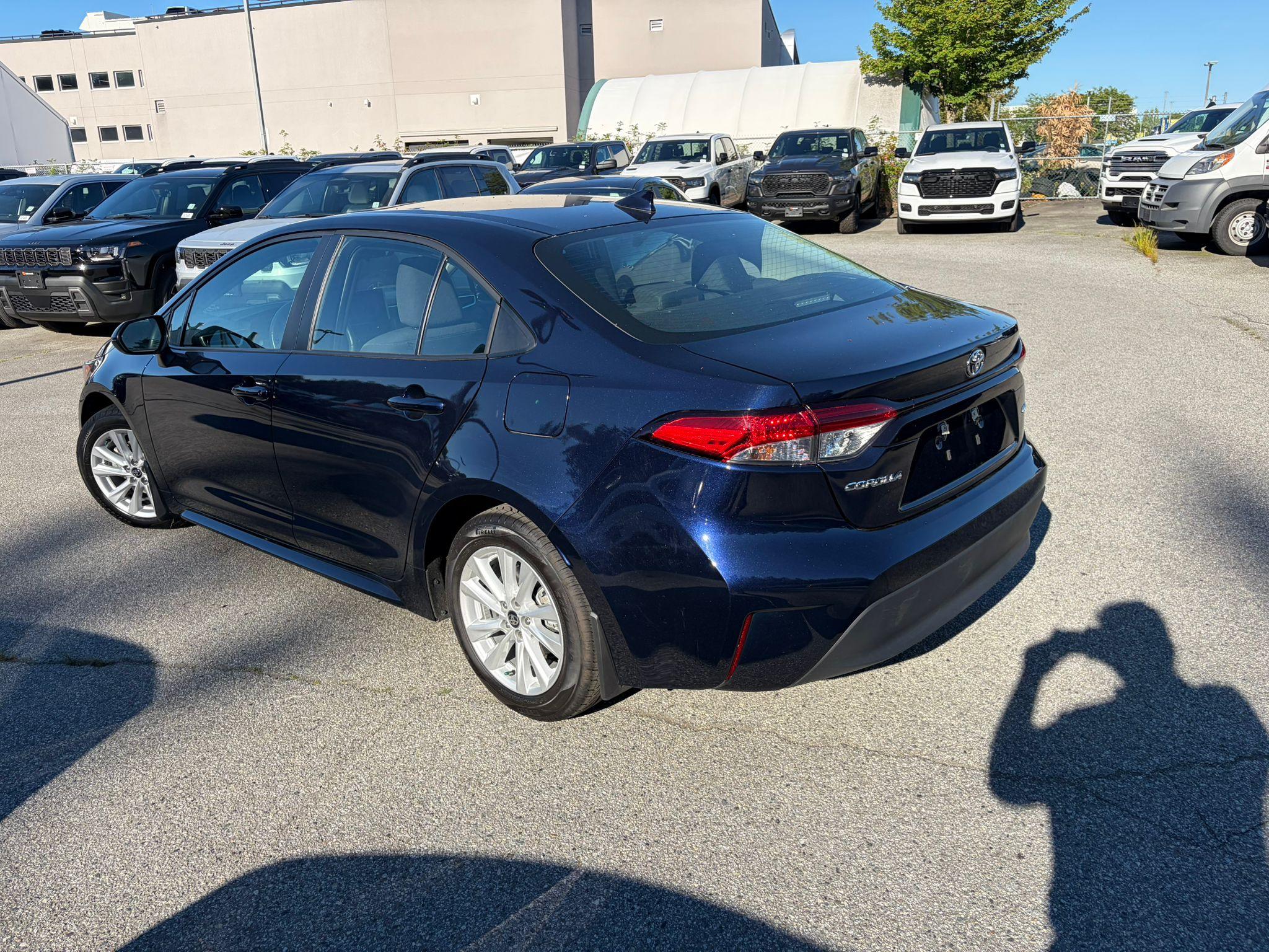 2024 Toyota Corolla LE CVT - photo 3