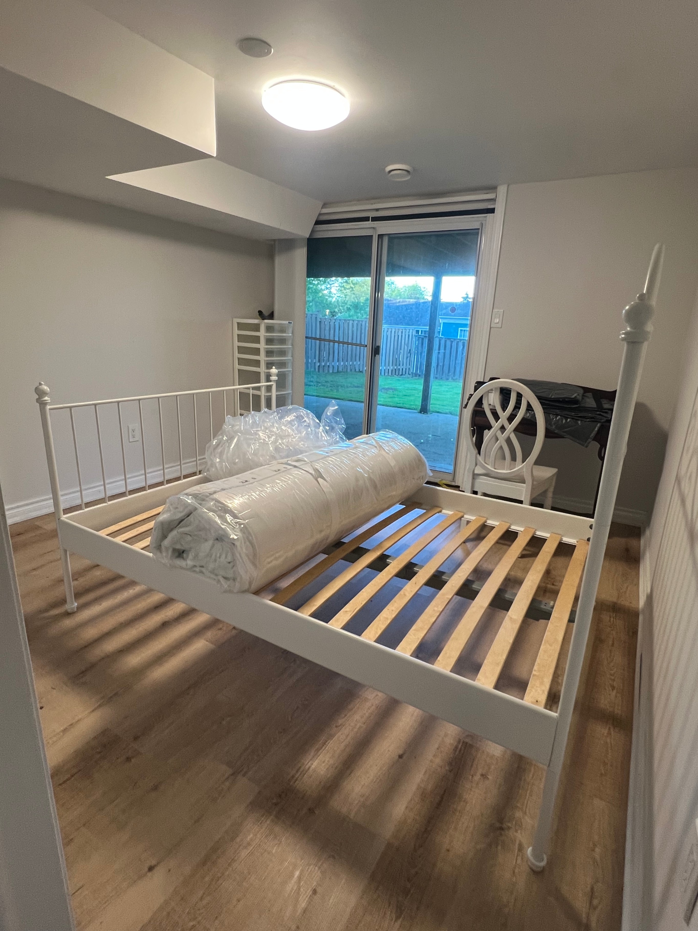 1 private bedroom + bathroom in 3 bed legal walkout basement