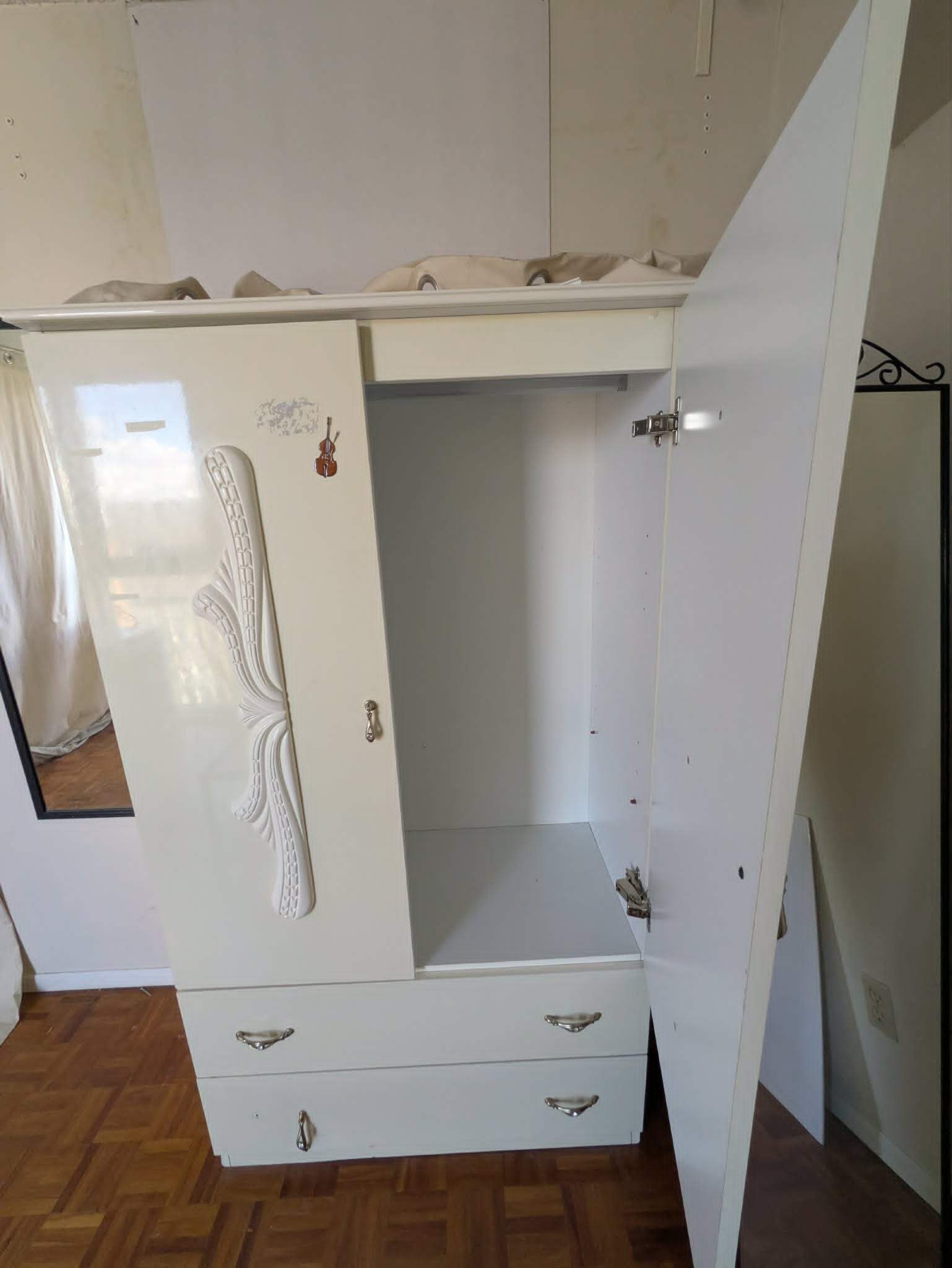 Closet - photo 2