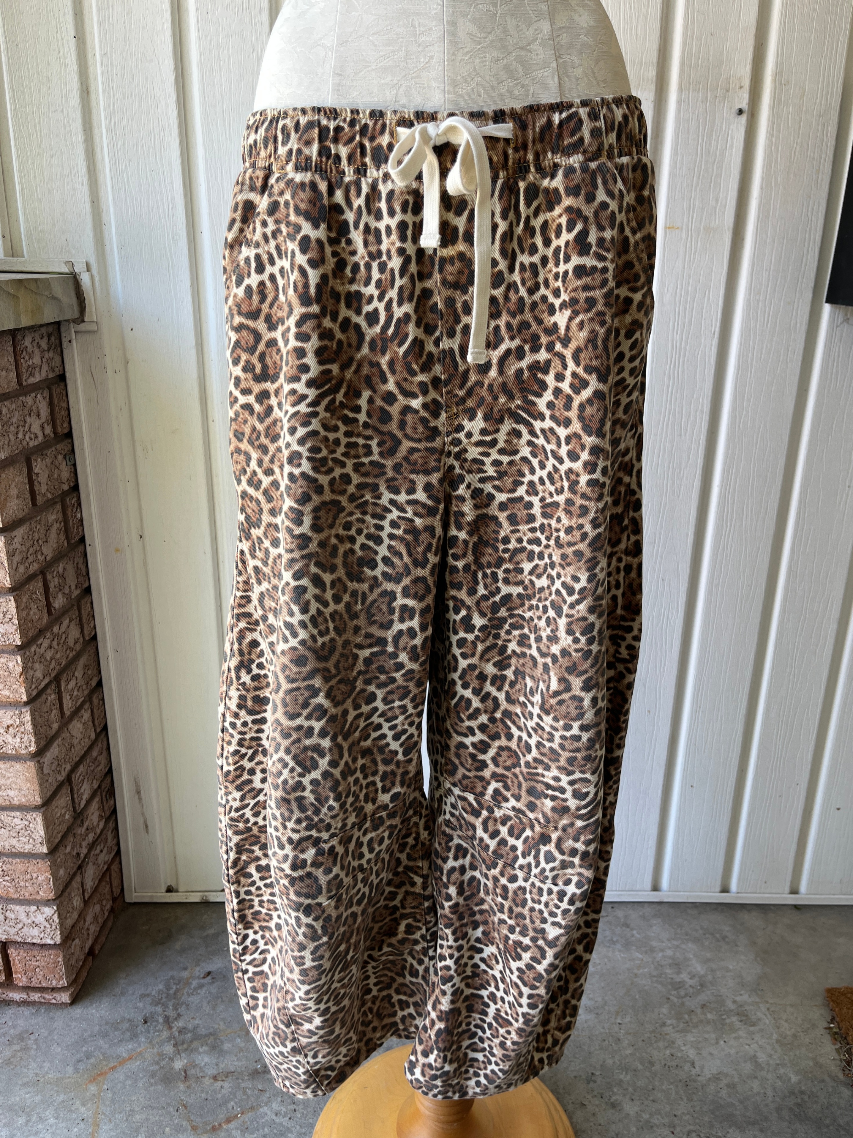 GAP Leopard Print Pants - Size M