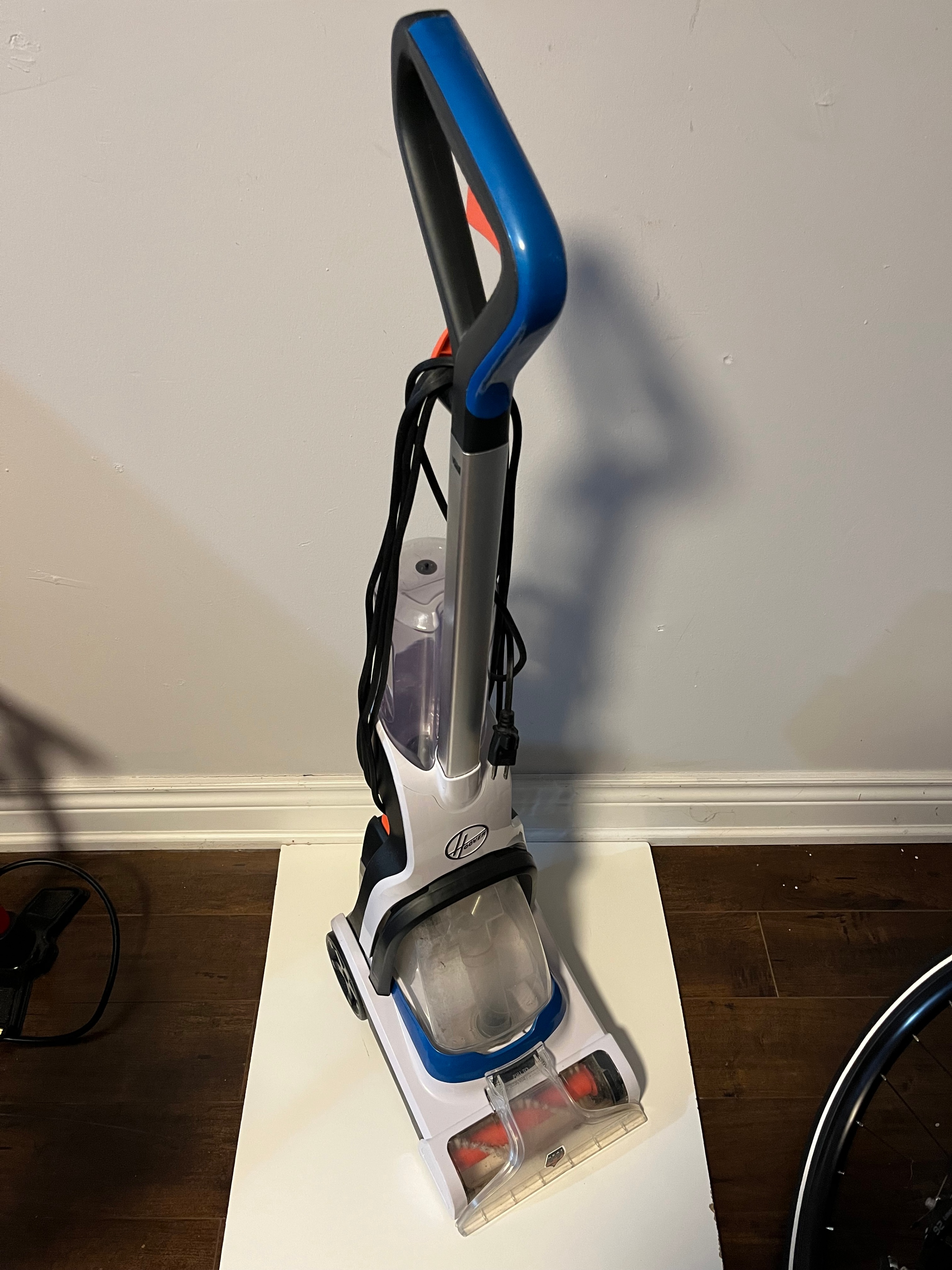 Hoover PowerDash Pet Compact Carpet Cleaner Vaccuum