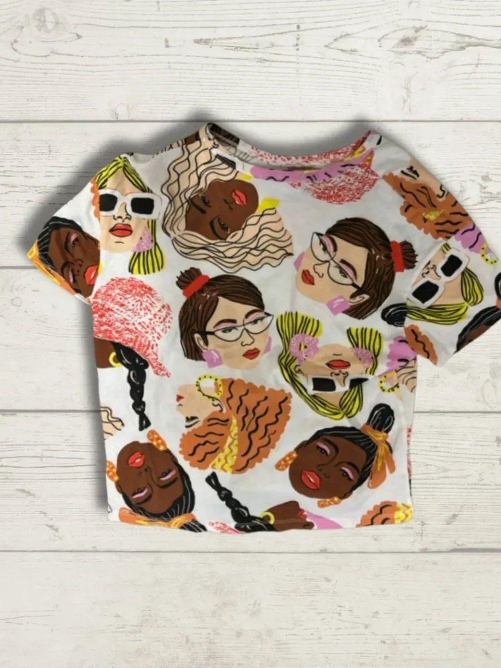 Zara Graphic Faces T-Shirt – Size Small - photo 2