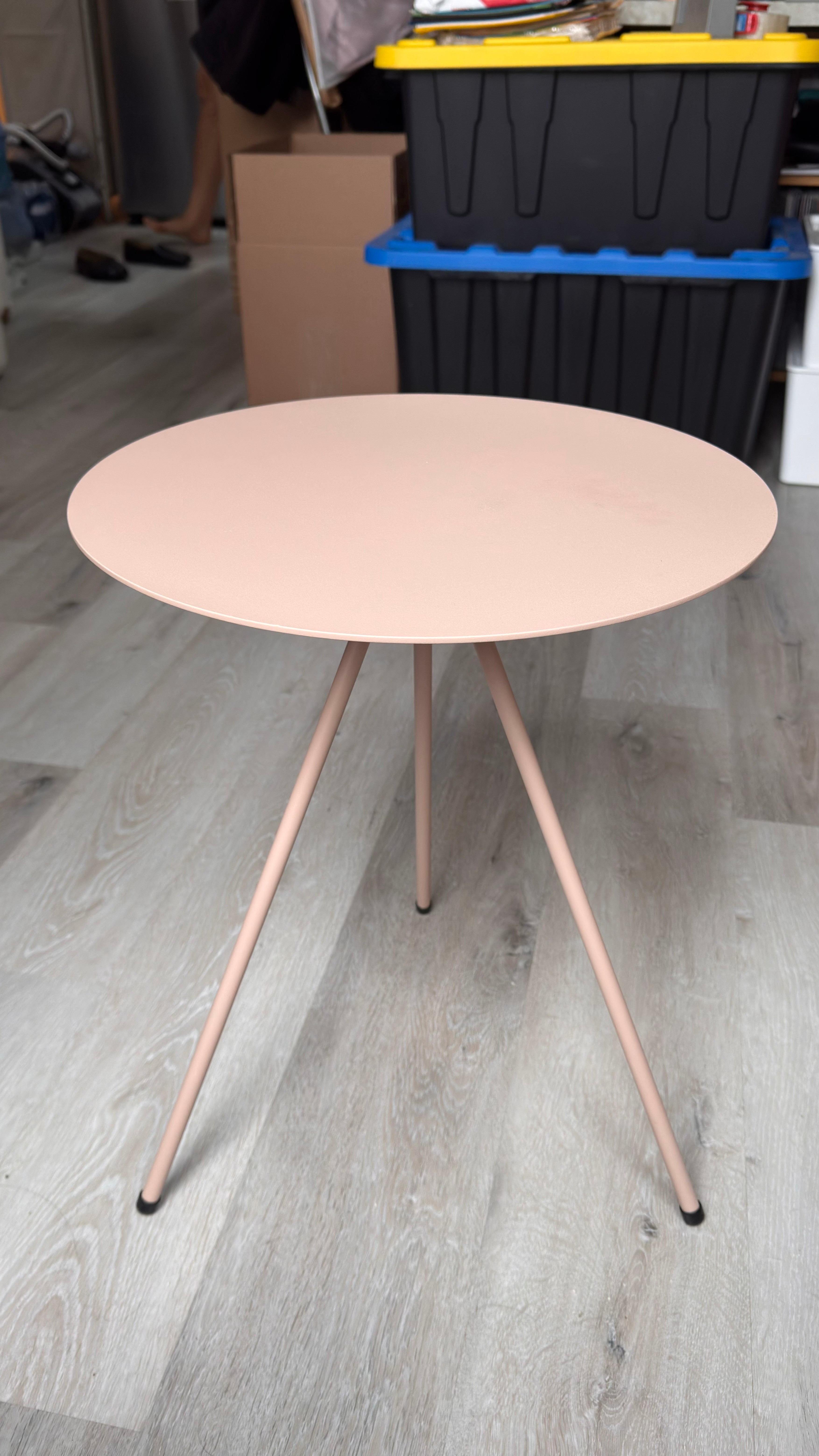 EQ3 Taaj Side Table (Light Pink)