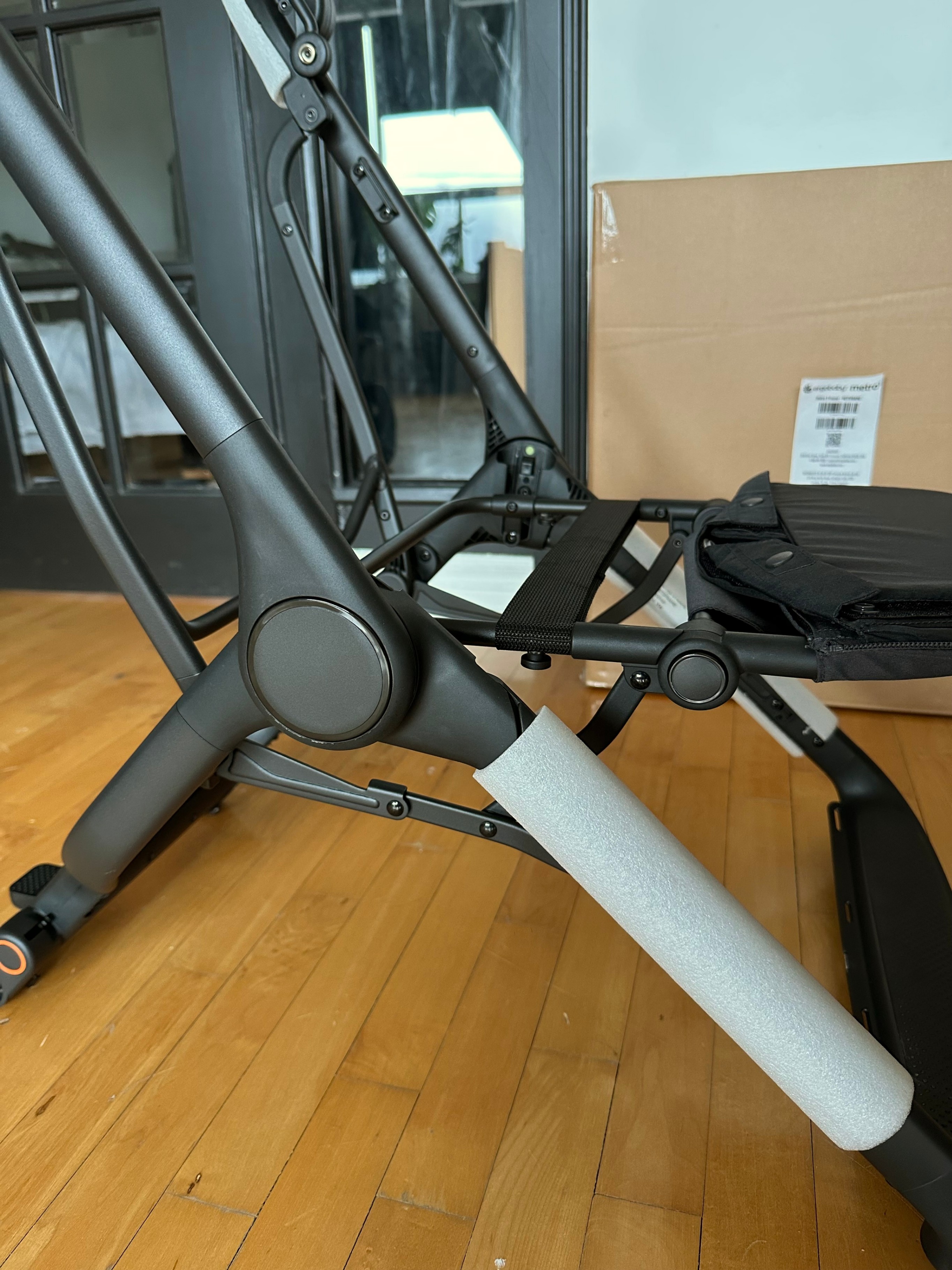 Ergobaby Metro 3 Travel Stroller Frame - photo 3