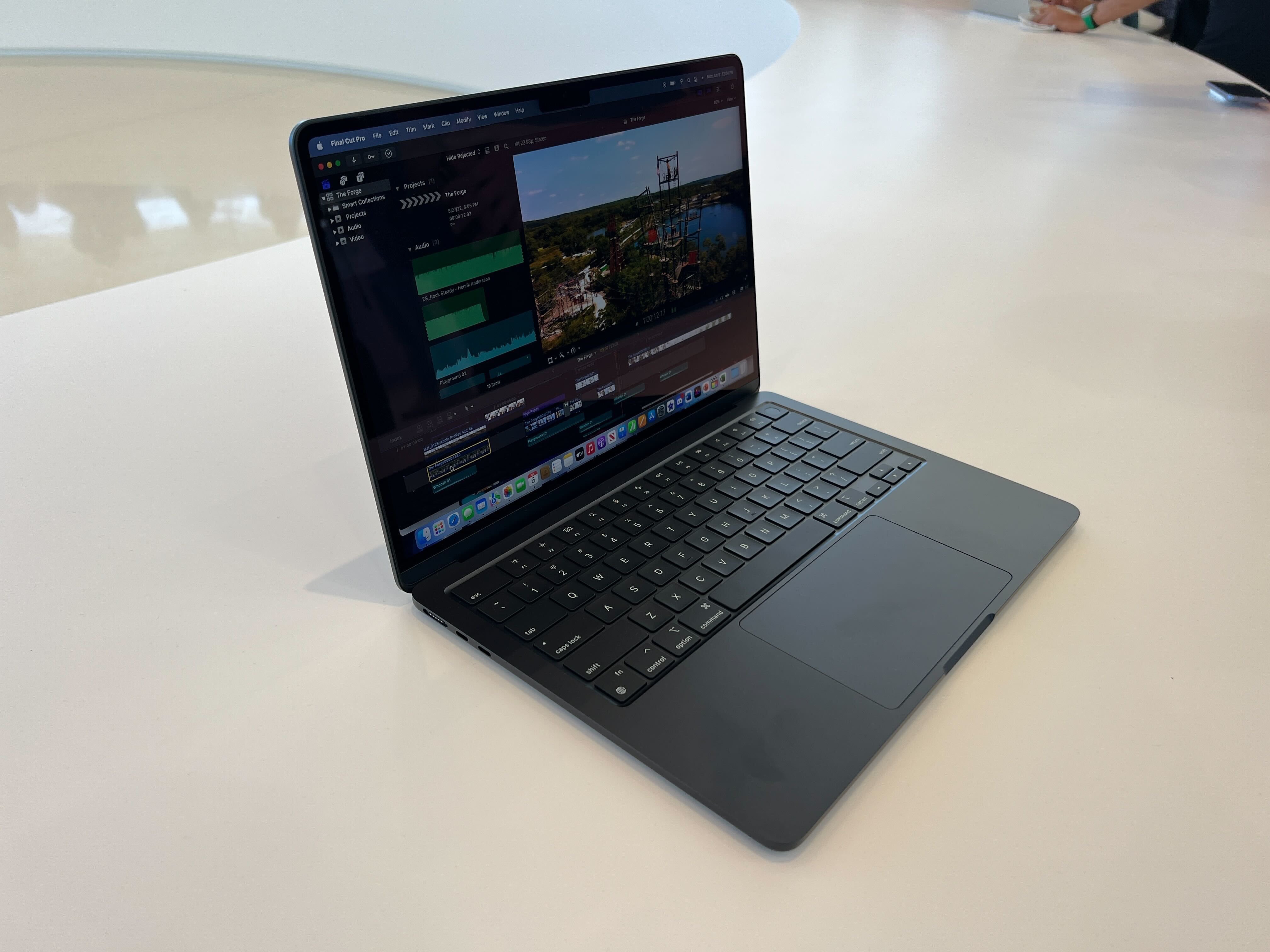 MacBook Air 13-inch (M3, 2024) Midnight Black