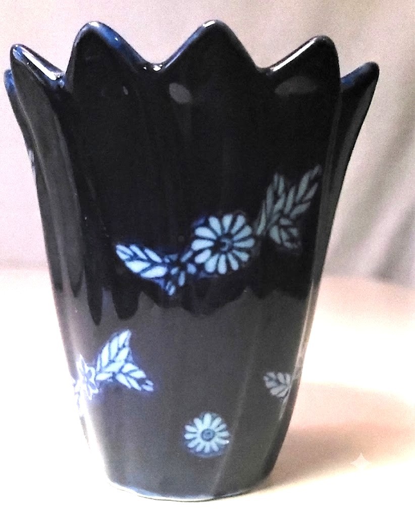 1996 The Bombay Company Cobalt Blue White Scalloped Candle - photo 4