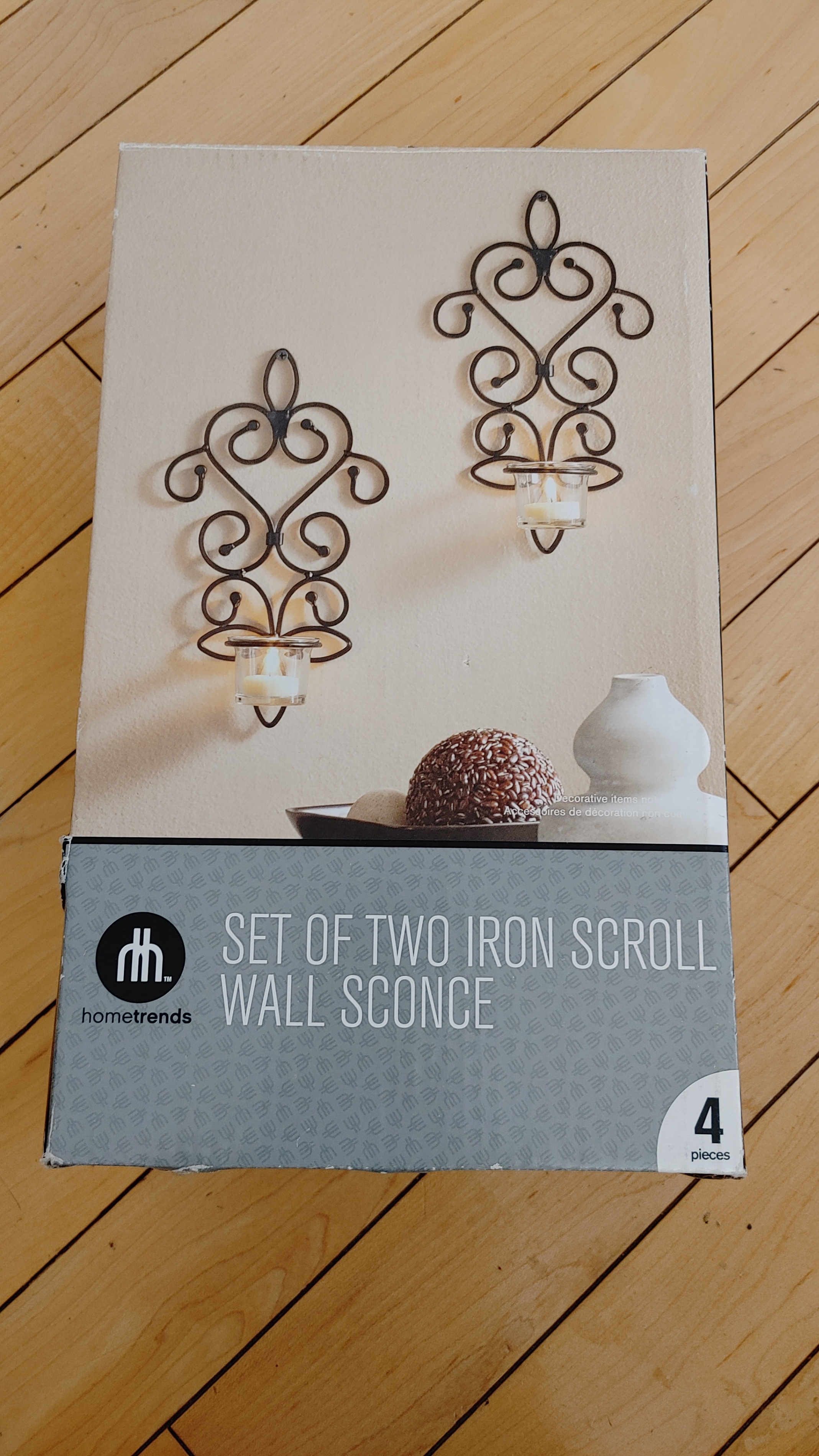 Hometrends Set of 2 Iron Scroll Wall Sconces