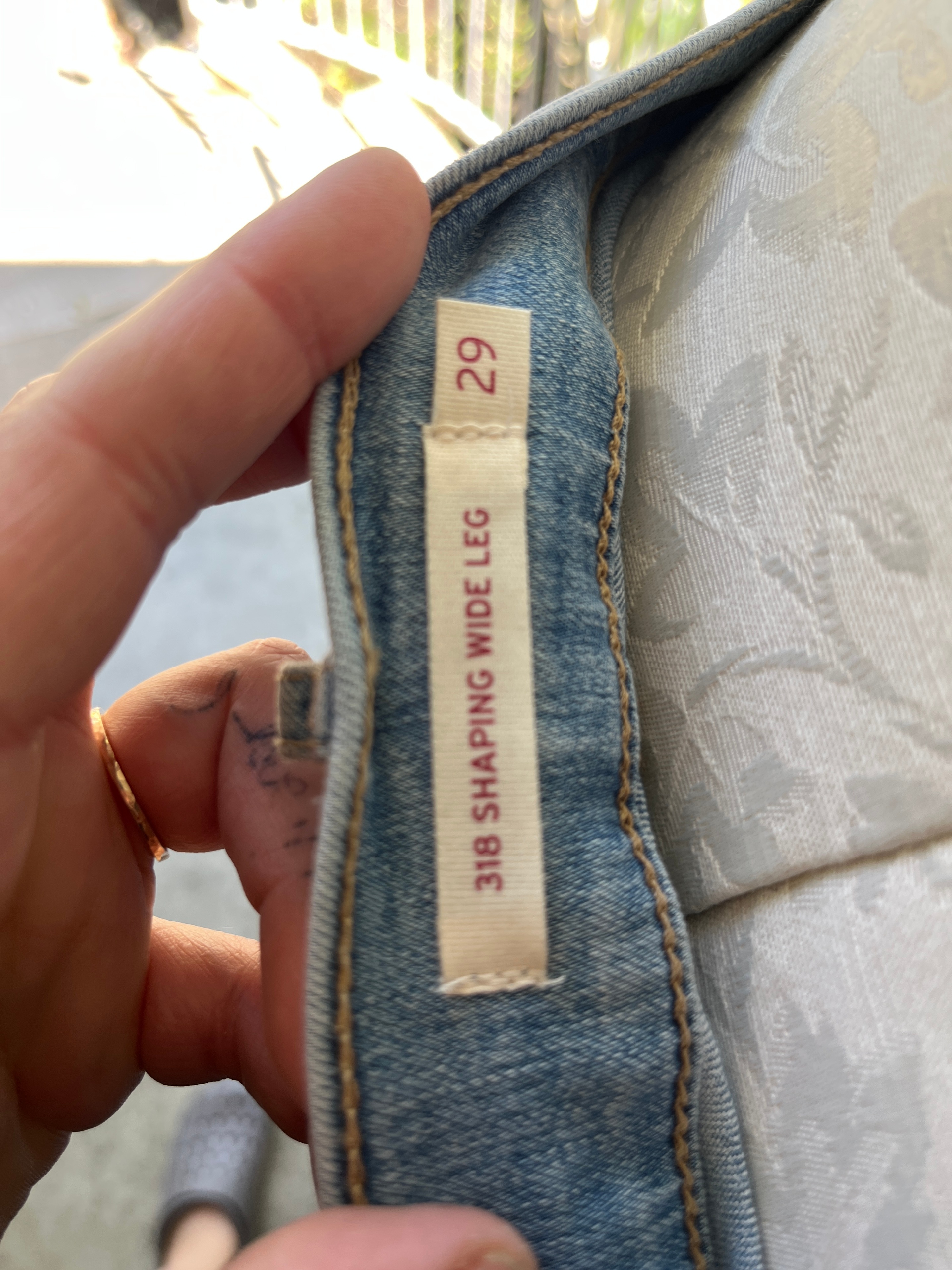 Levi's 318 Shaping Wide Leg Jeans Size 29 - photo 3