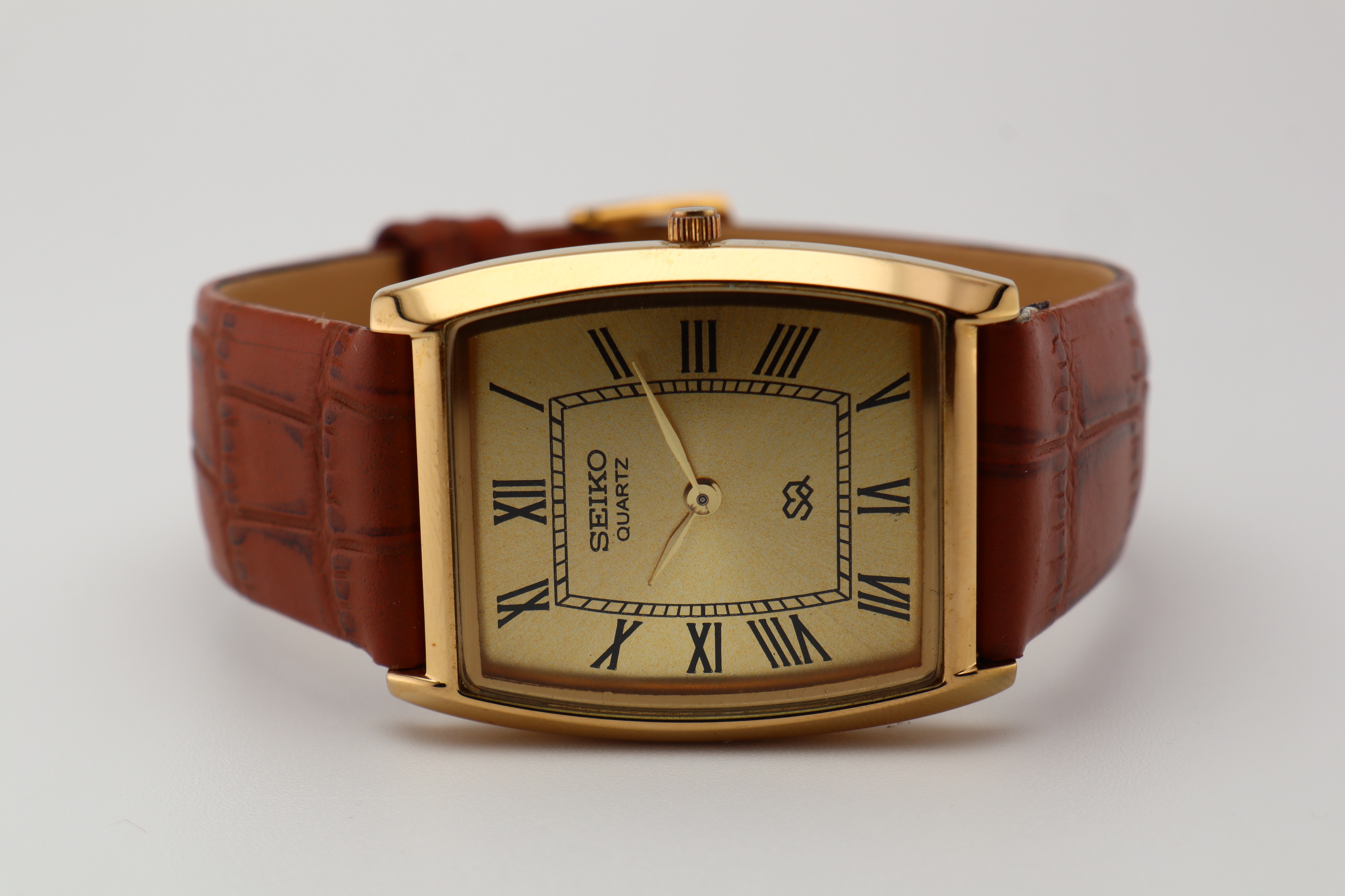 Refurbished Vintage Barrel Tank Men’s Watch - photo 4