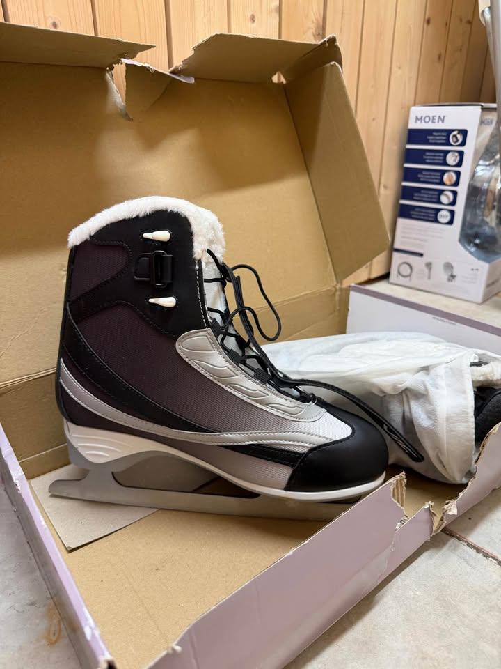 Reebok SKR450 WM REC SKATES Size 7 - photo 3