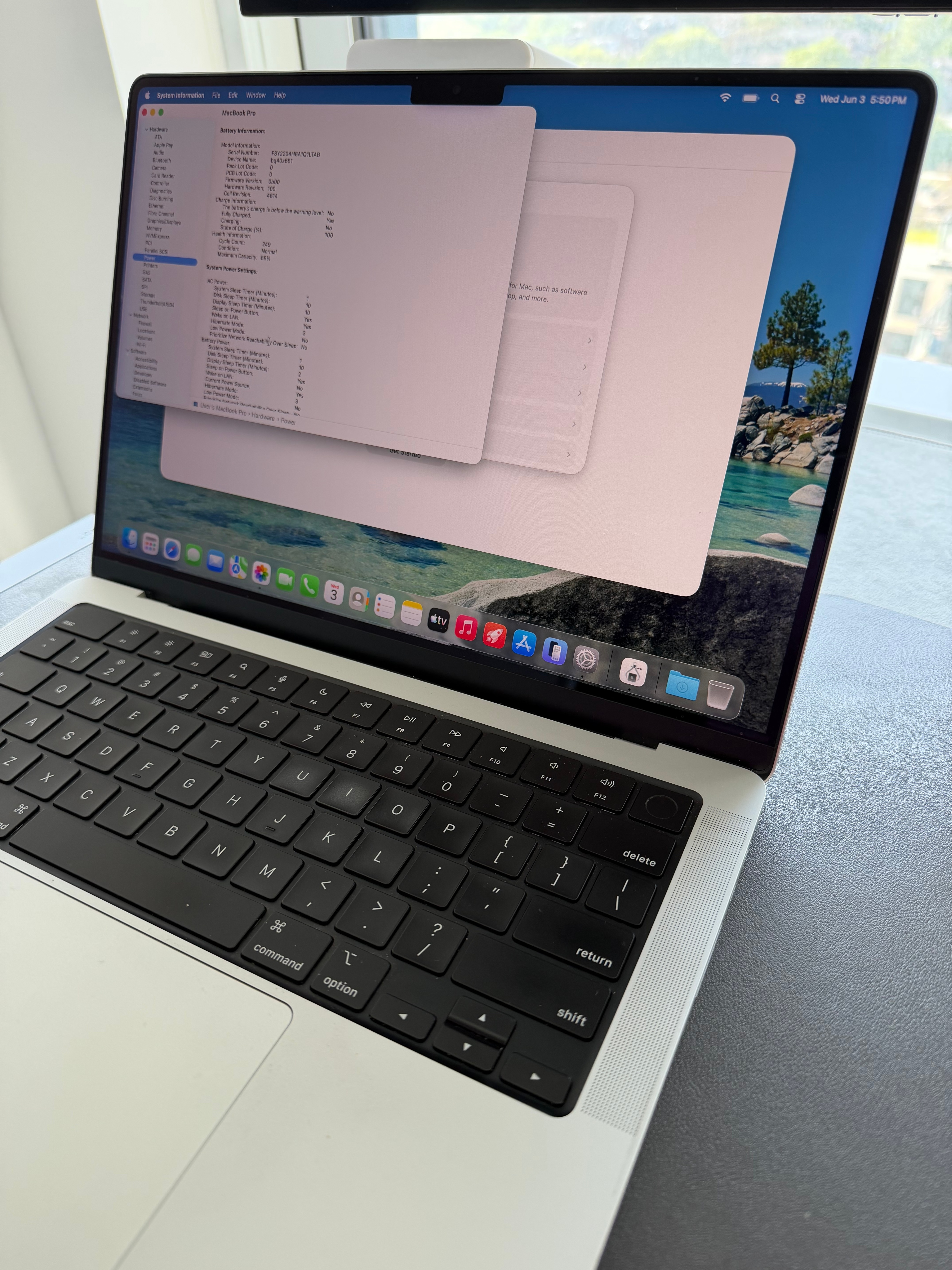 MacBook Pro 14" (2021) - M1 Pro | 16GB RAM | 1TB SSD - Silver - photo 2