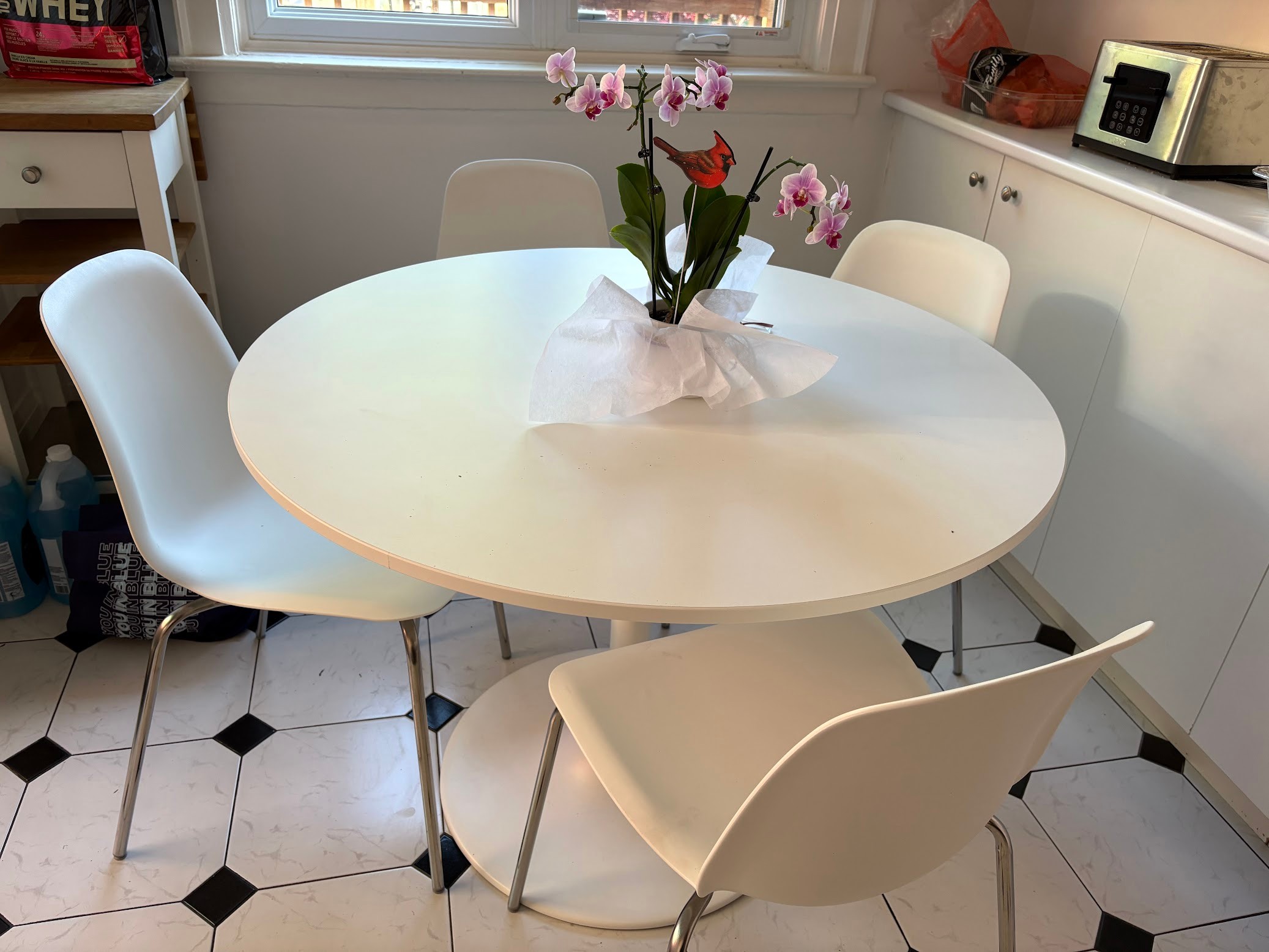 White Round Dining Table