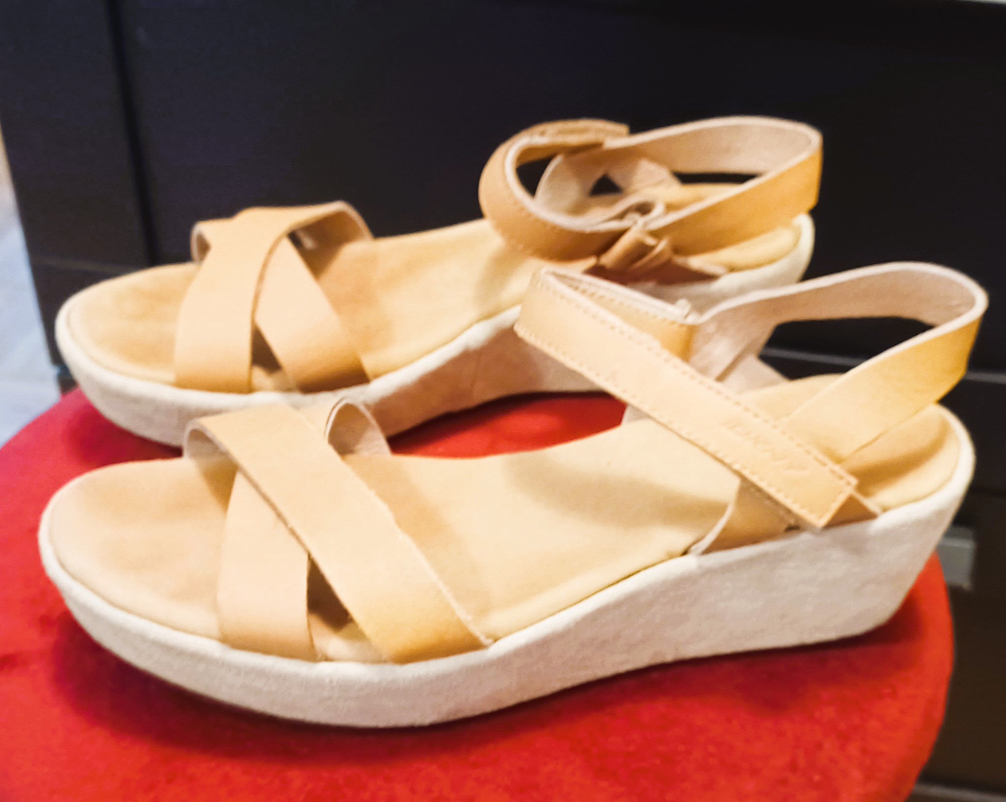 Vintage DKNY Tan Wedge Suede Sandals - photo 3