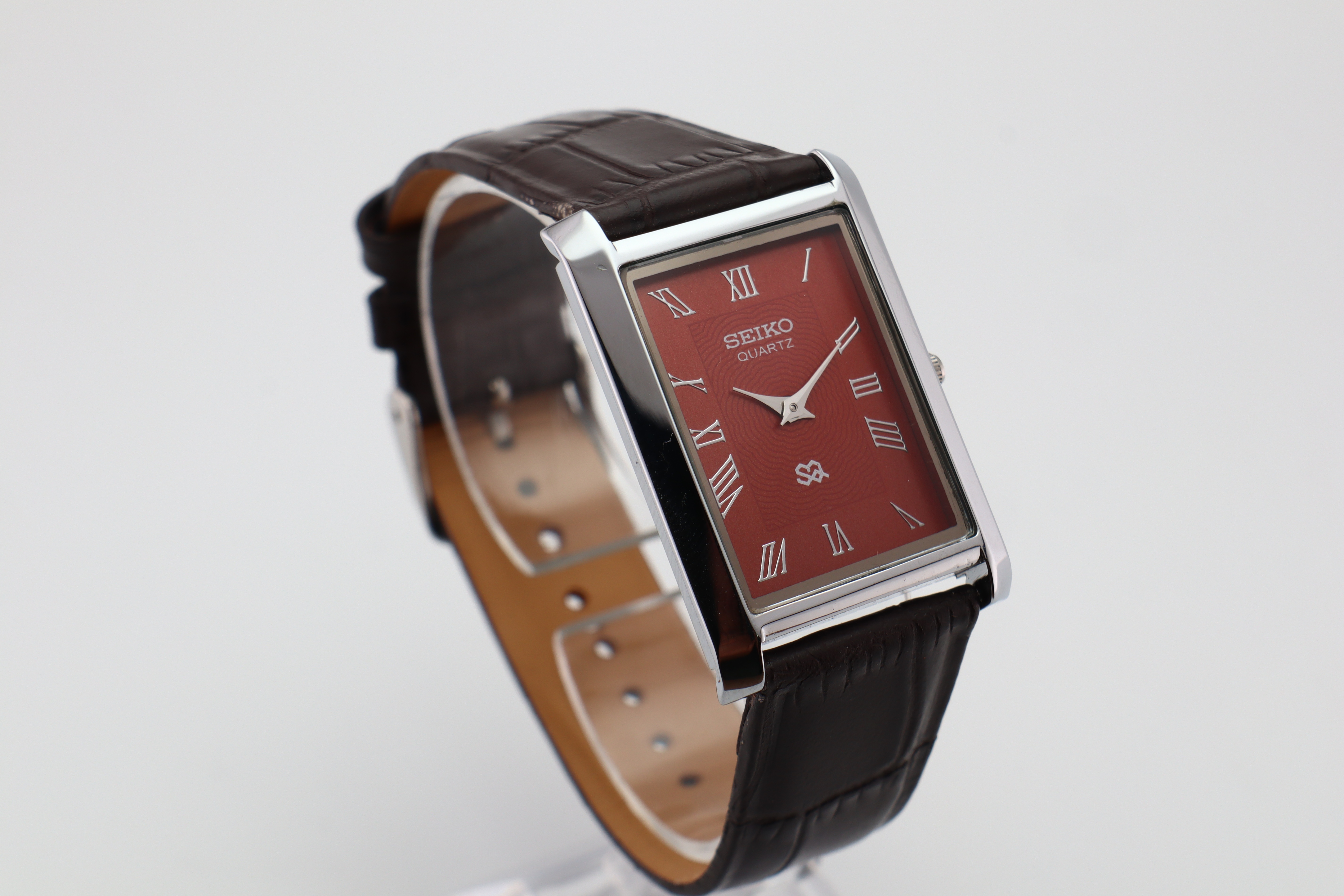 Refurbished Vintage Slim Tank Men’s Watch