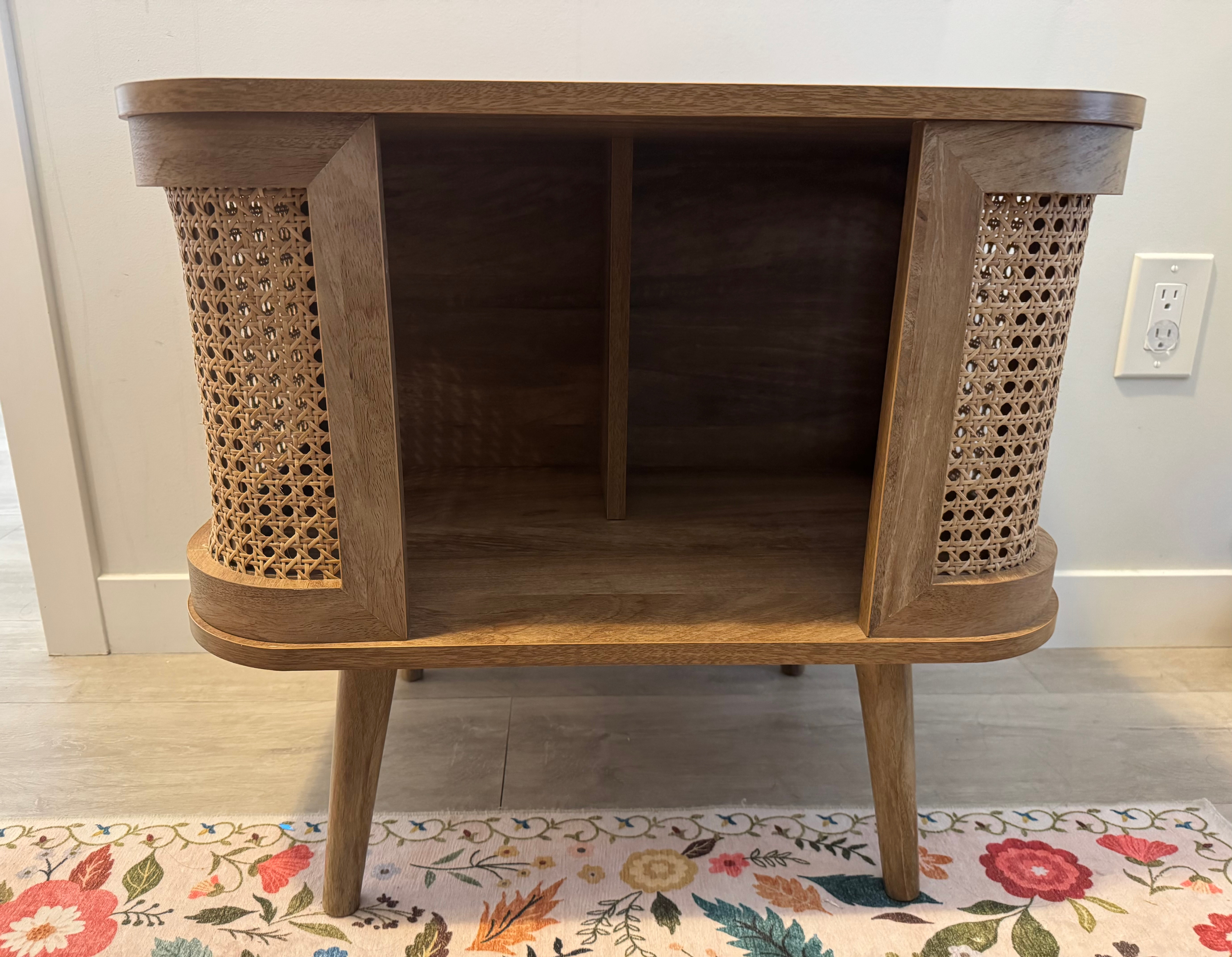 Structube Domingo End Table - photo 2