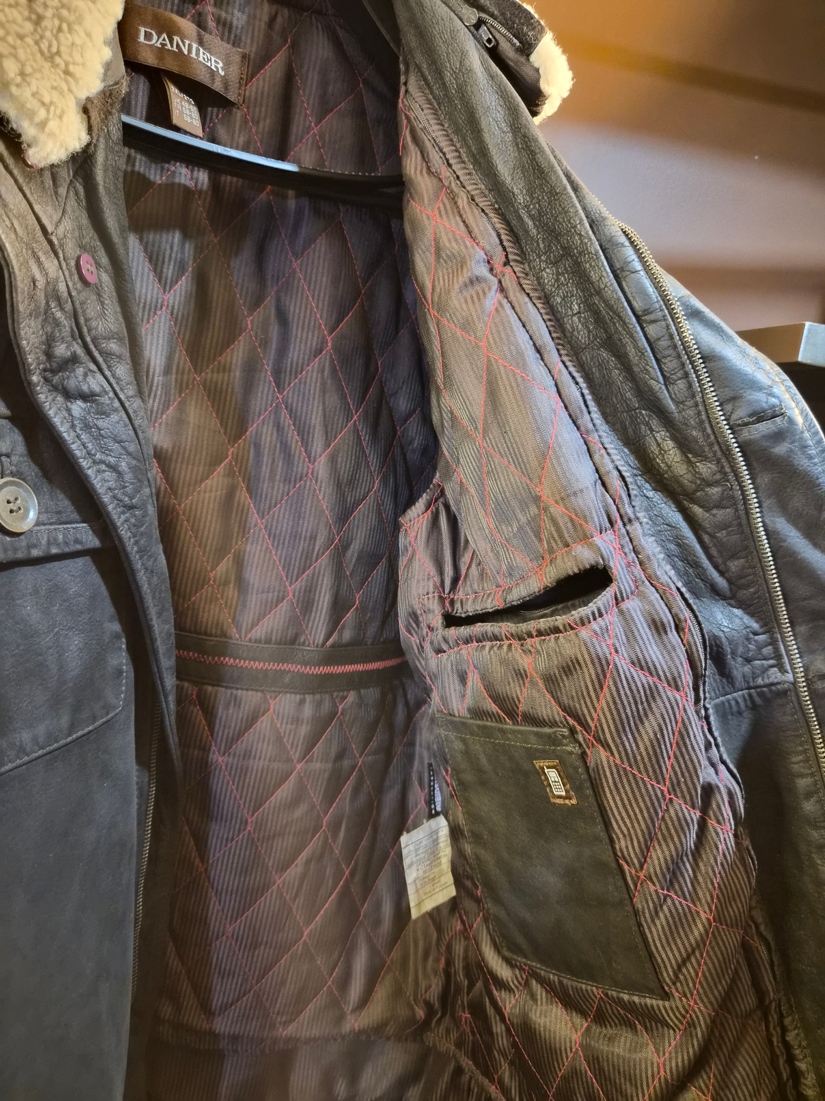 Danier Leather Jacket with Shearling Collar - photo 4