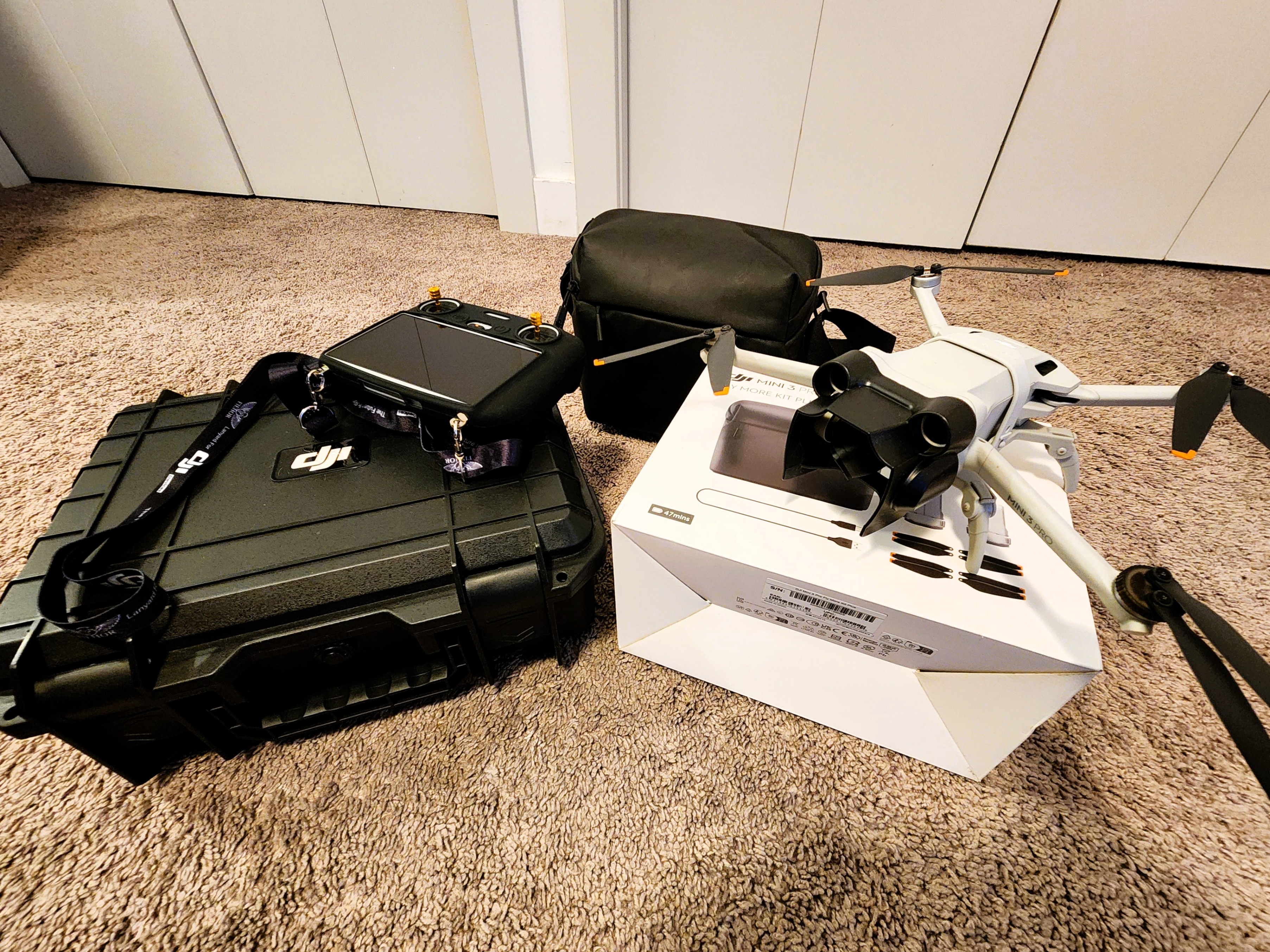 DJI Mini 3 Pro Fly More Combo + Extras